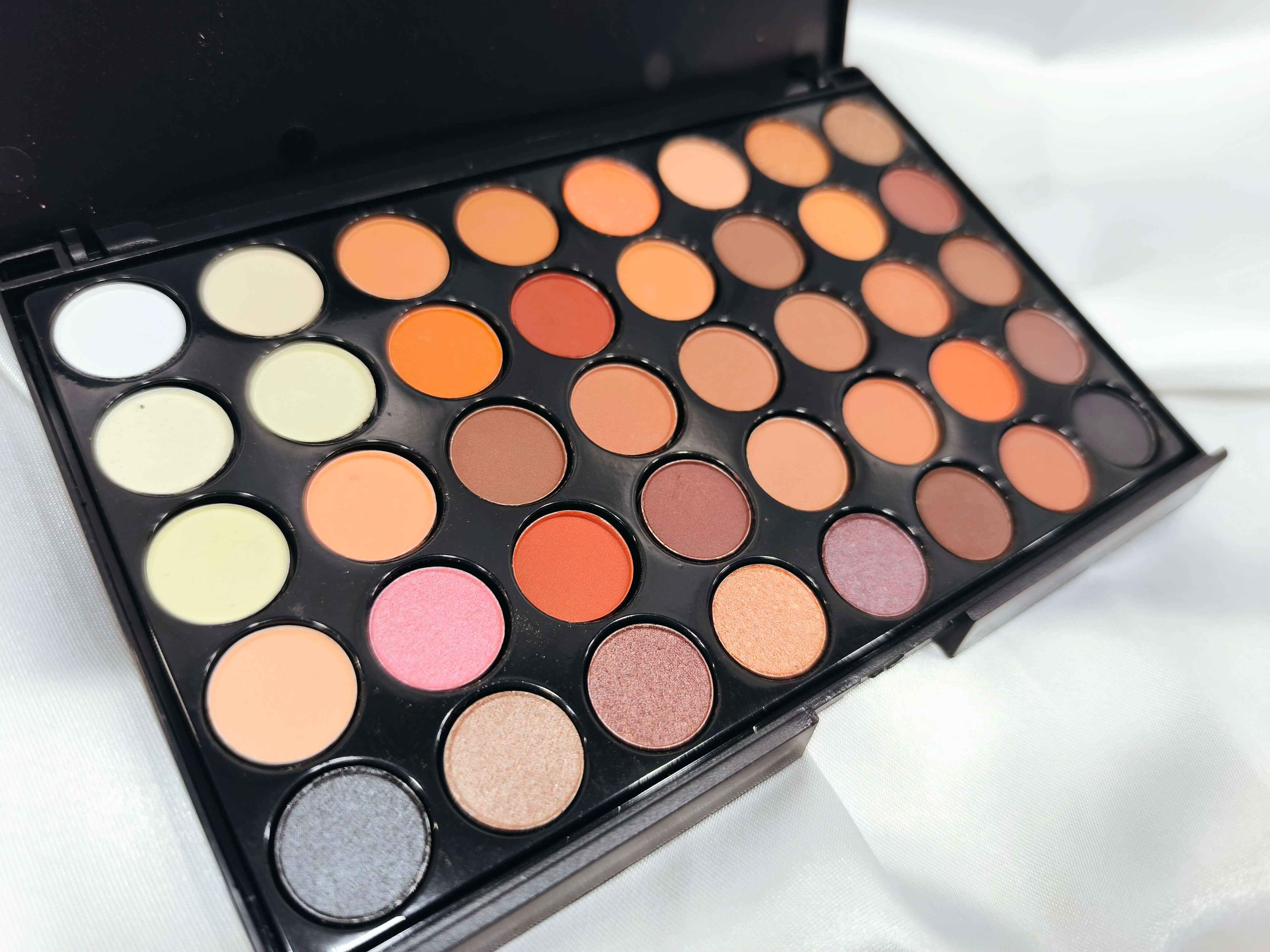 PETITES PALETTES FARDS A PAUPIERES - MARRON & COULEURS VIVES 