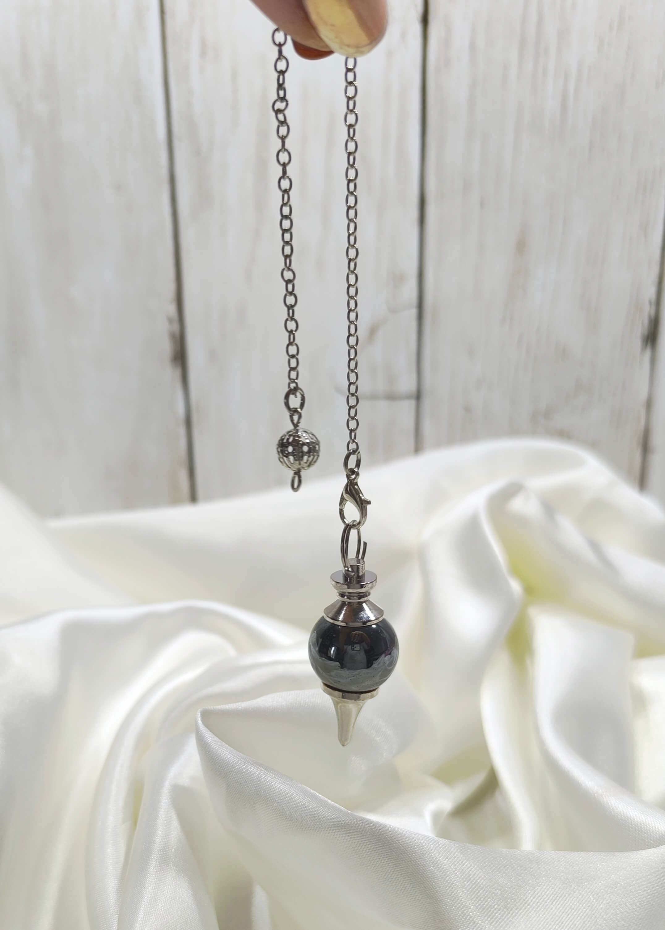 PENDULE DIVINATOIRE - HEMATITE - ANCRAGE & CLARTE MENTALE