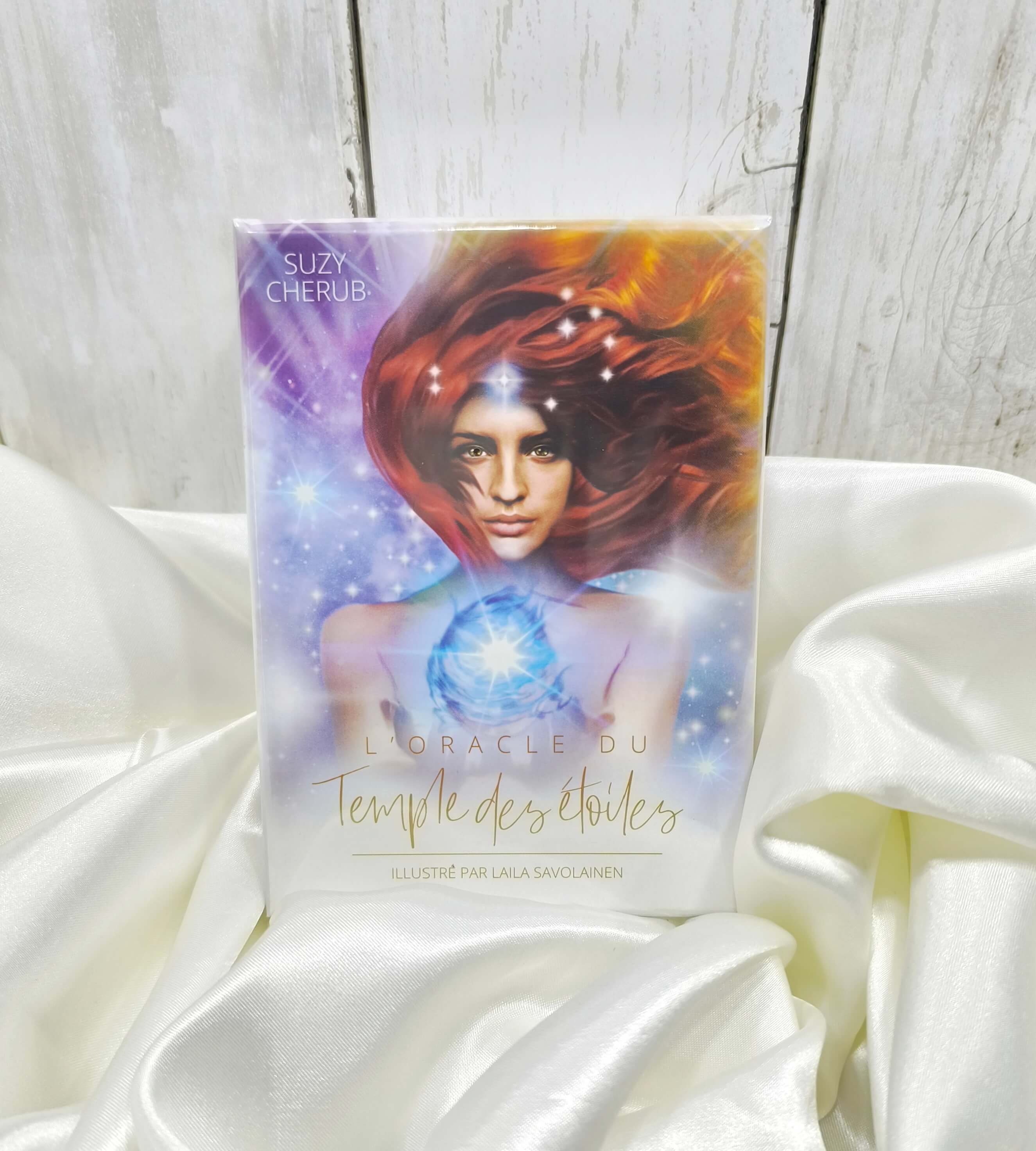 L'ORACLE DU TEMPLE DES ETOILES - 44 CARTES FEMININES + GUIDE