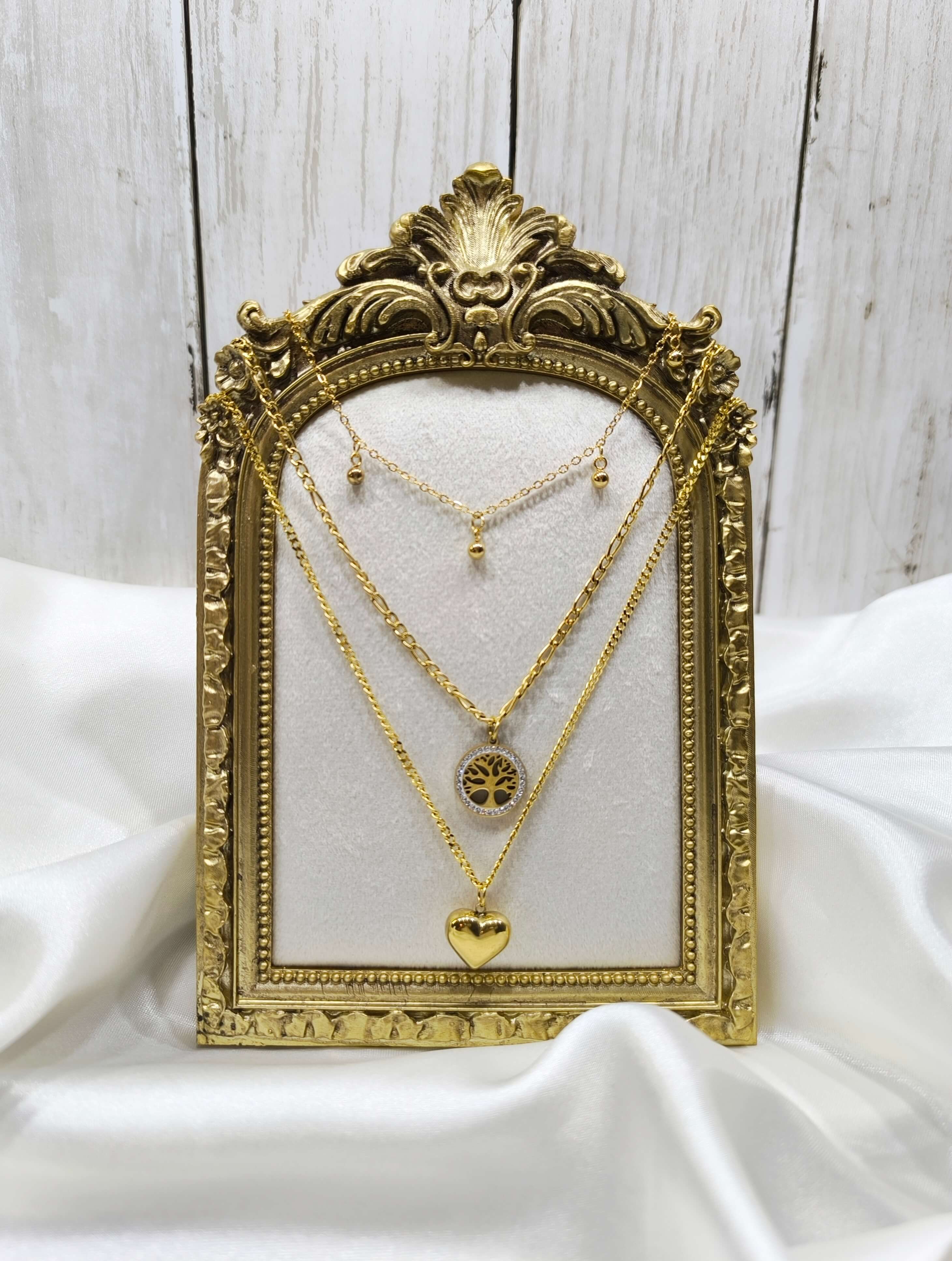 COLLIER FEMME - TROIS NIVEAUX - ACIER AU TITANE - PERLES, ARBRE DE VIE & COEUR DORE
