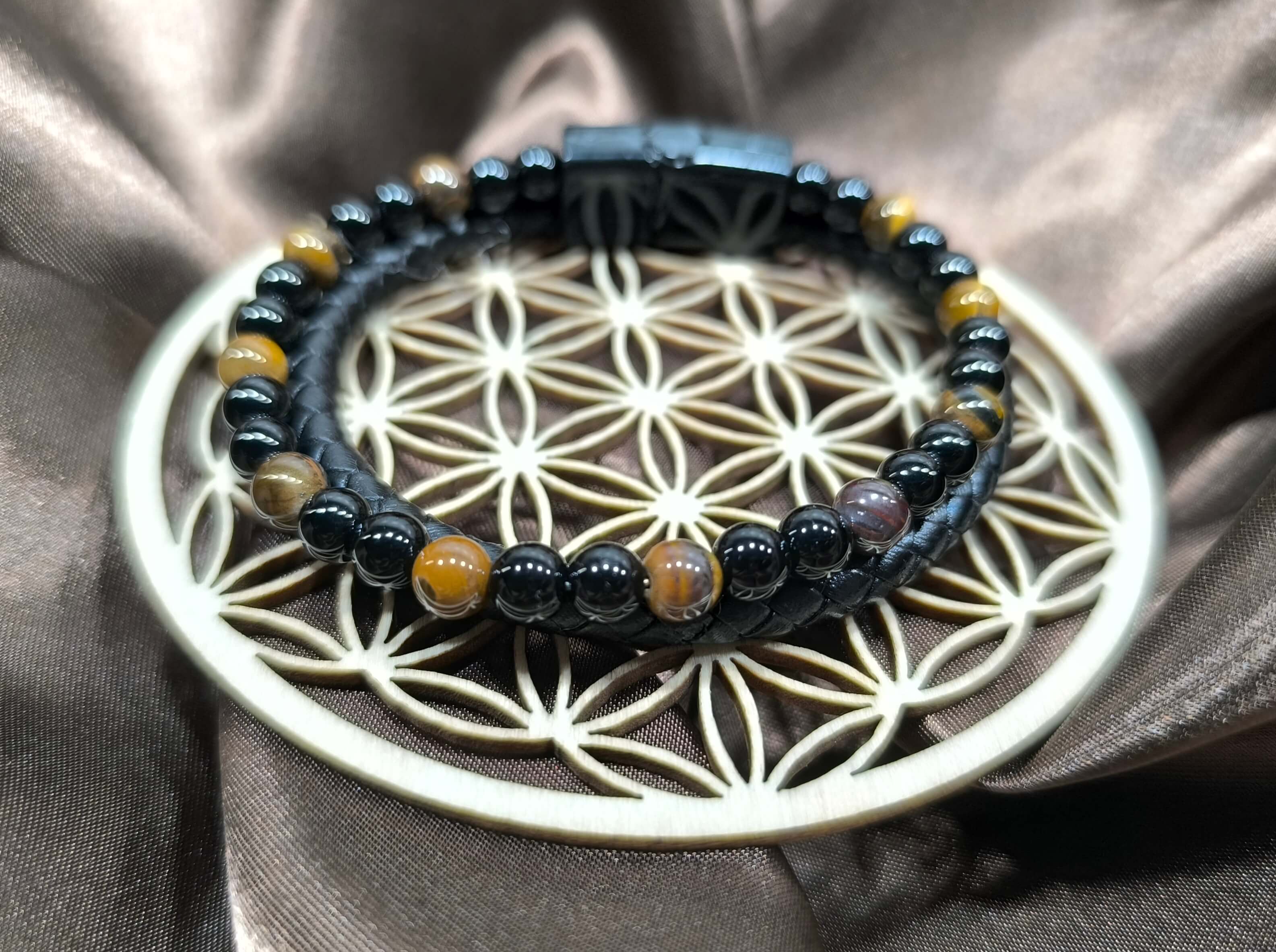 BRACELET HOMME - EN PIERRE NATURELLE - OEIL DE TIGRE - CORDE NOIR TRESSEE - 21 CM