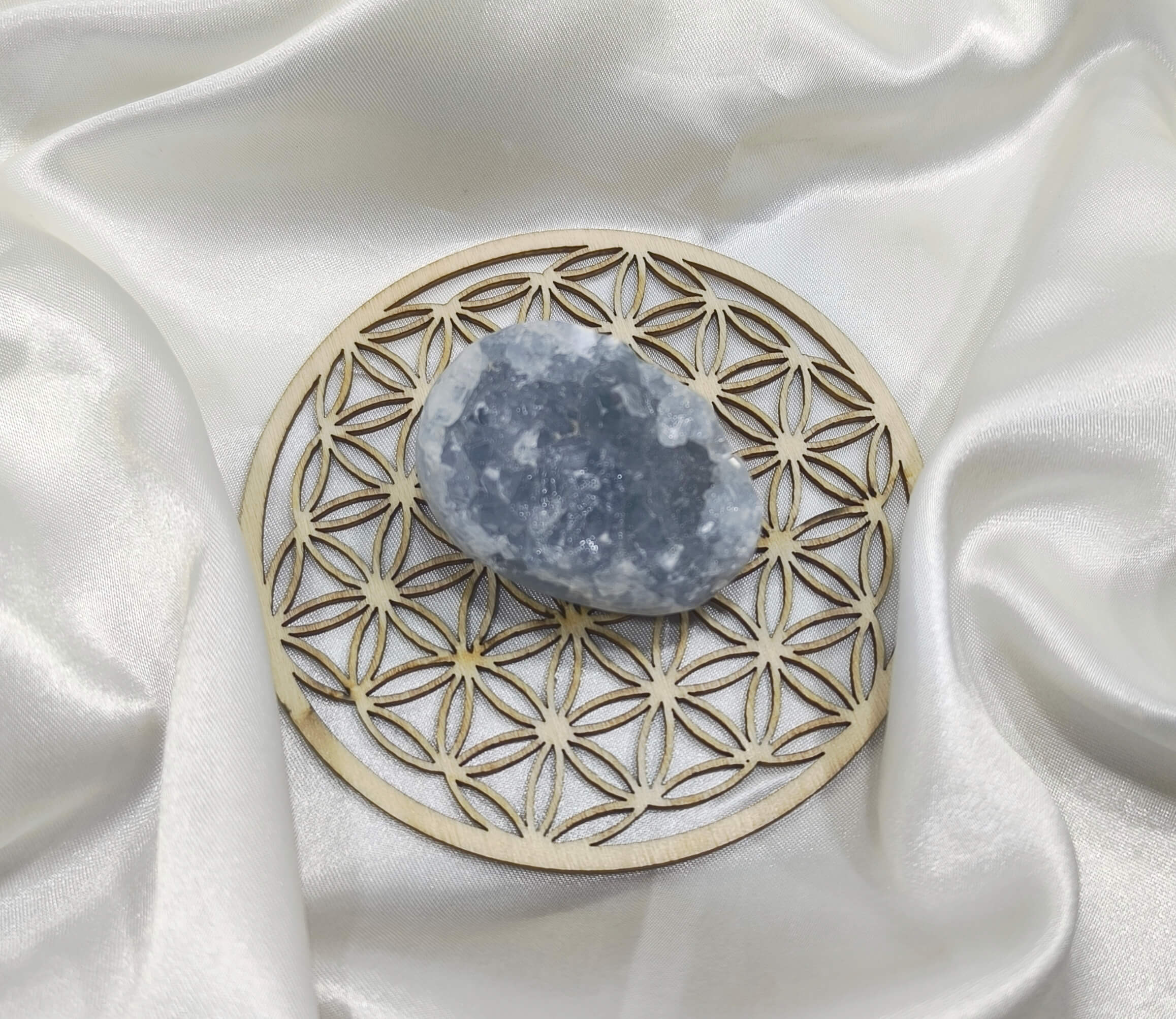 PIERRE NATURELLE - LAPIS LAZULI - HARMONIE, SAGESSE & COMMUNICATION AUTHENTIQUE