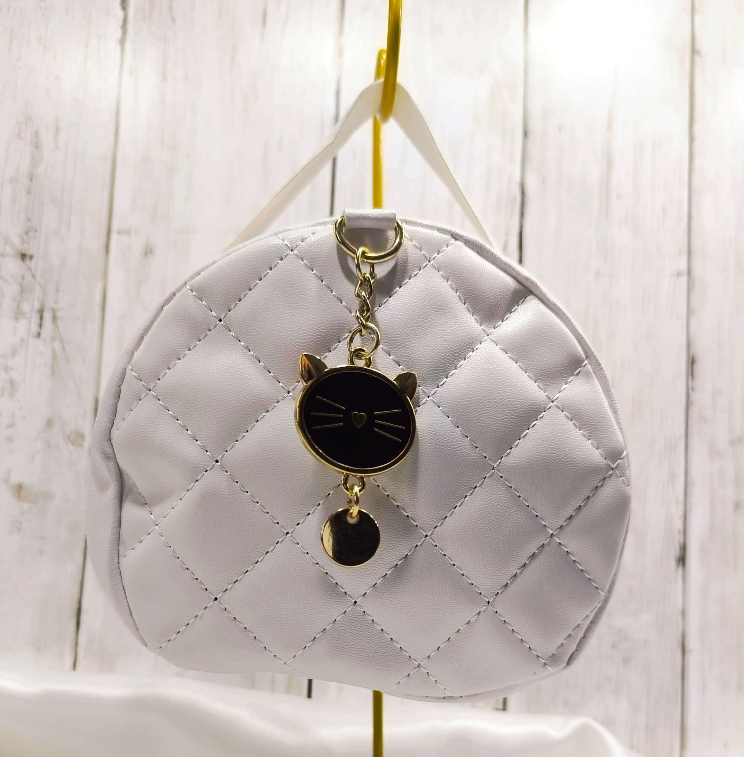 MINI SAC A MAIN BLANC AVEC PORTE CLES CHAT - CHIC & MIGNON