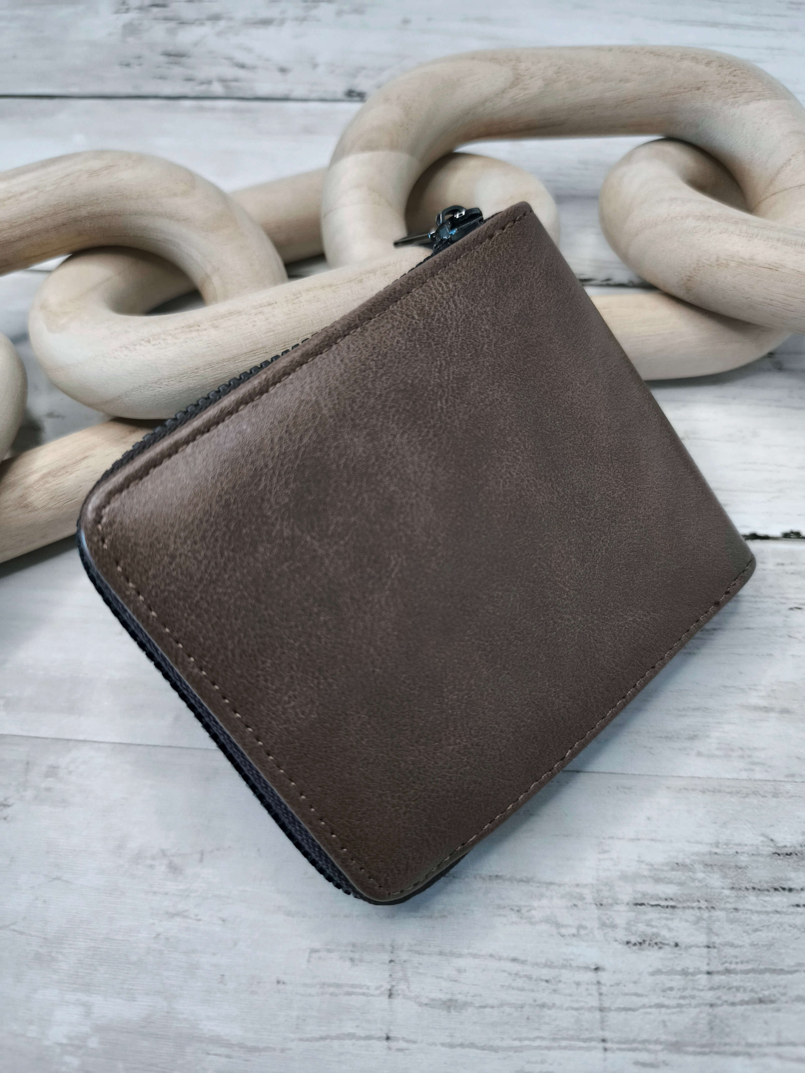 Porte feuille Homme Marron – Compact, Élégant & Fonctionnel