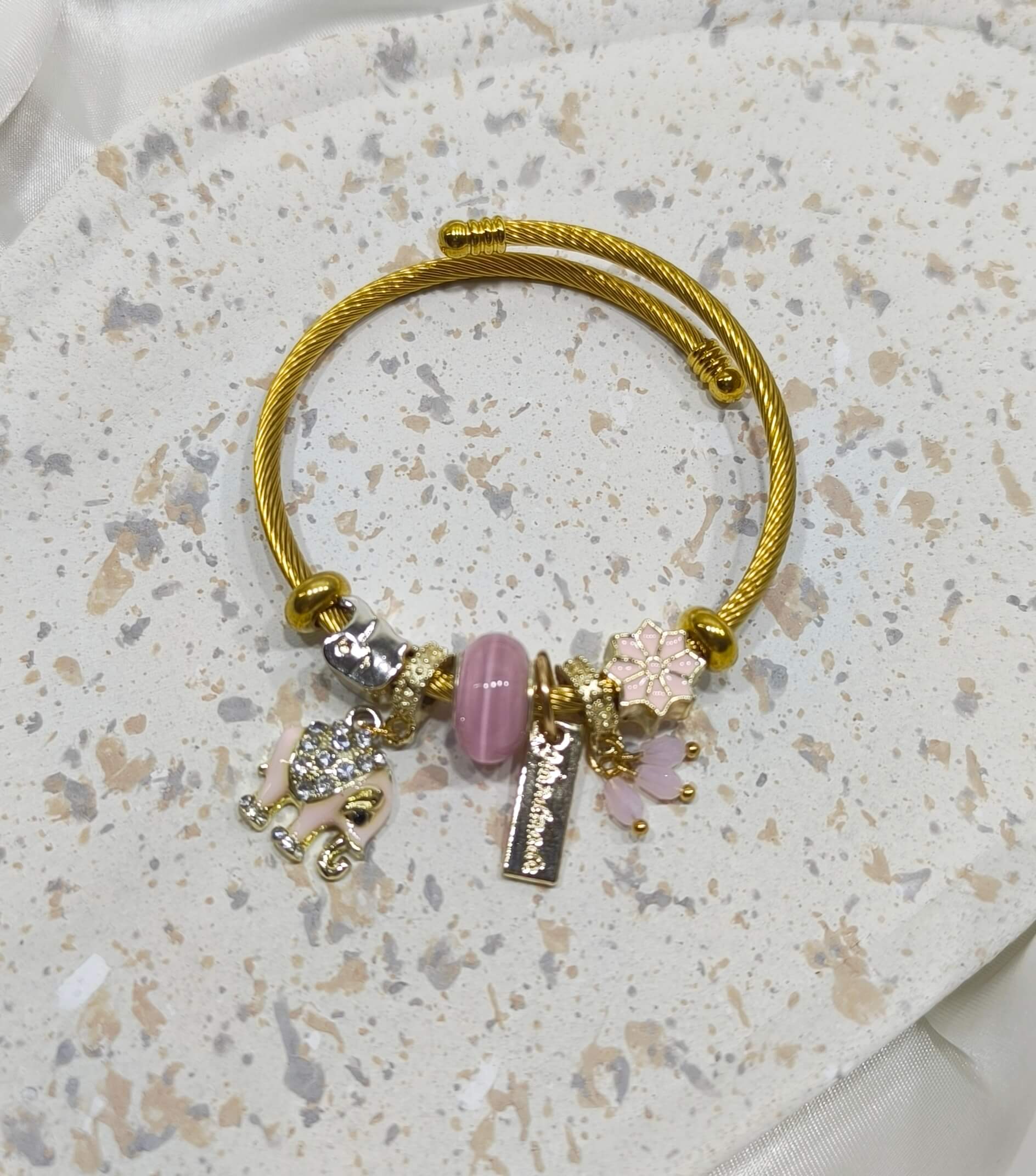 BRACELET FEMME - BRELOQUE - EN ACIER INOXYDABLE - PENDENTIF ELEPHANT & CHARMS DECORATIFS