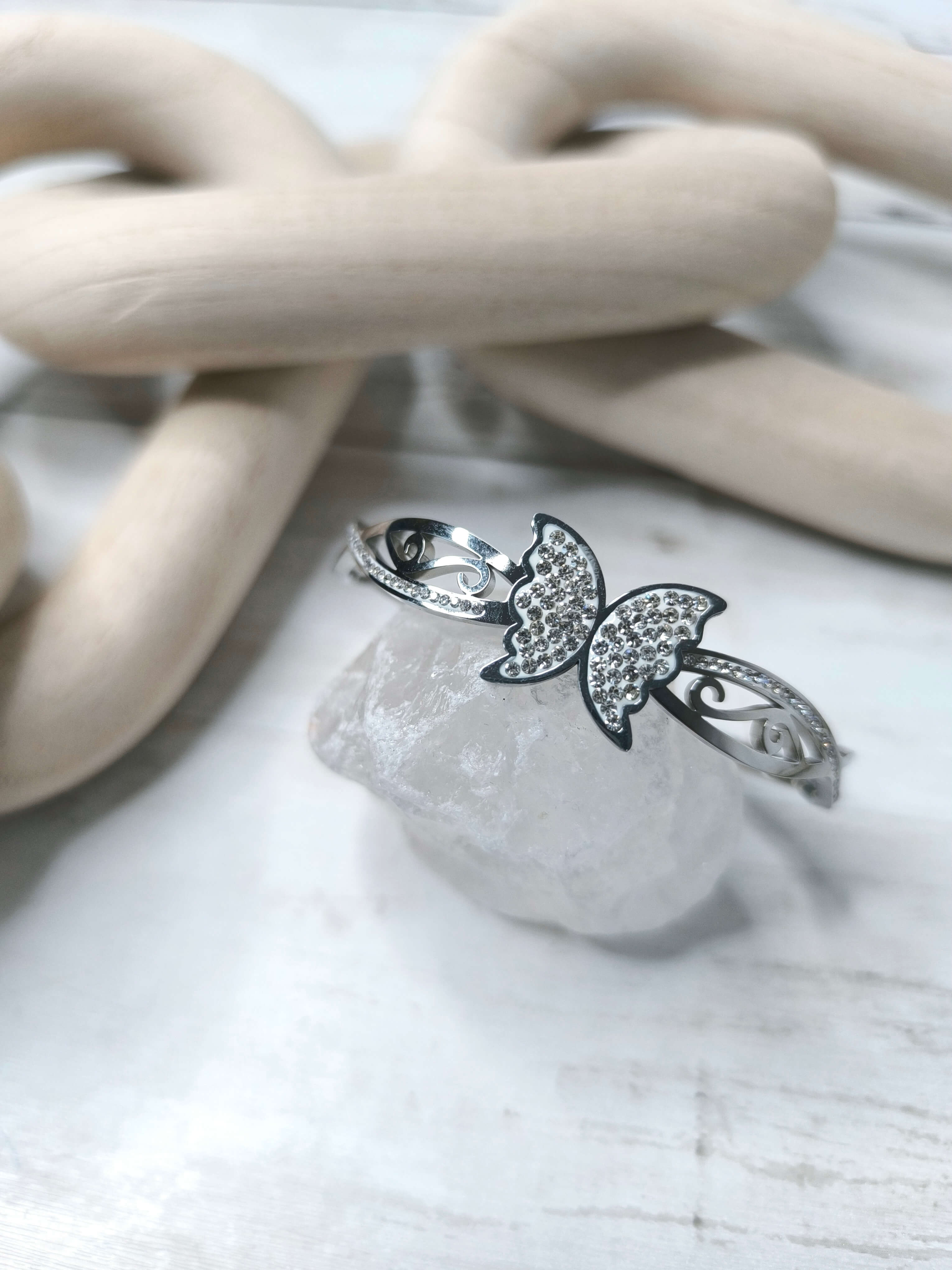 BRACELET FEMME - EN ARGENT - PAPILLON RAFFINE ORNE DE STRASS SCINTILLANTS