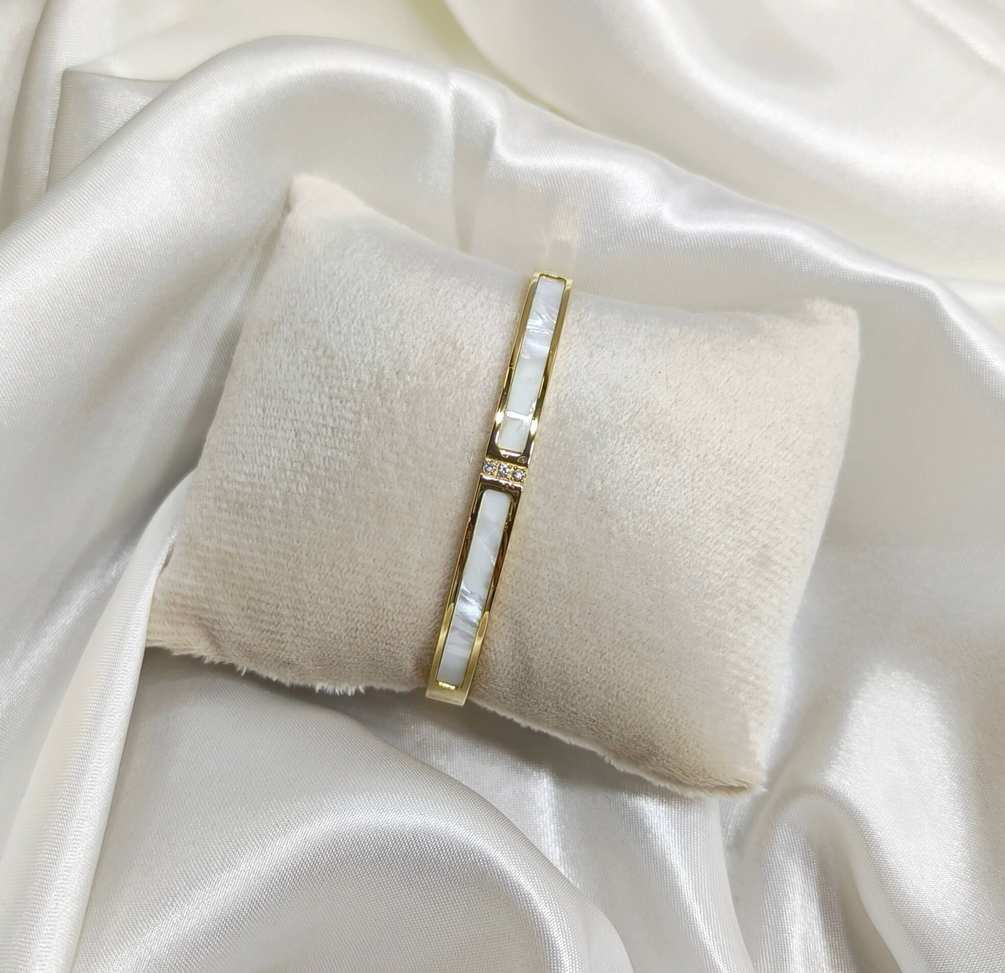 BRACELET FEMME - DORE - COQUILLAGES ORMEAUX NACRE - ACIER INOXYDABLE & TITANE