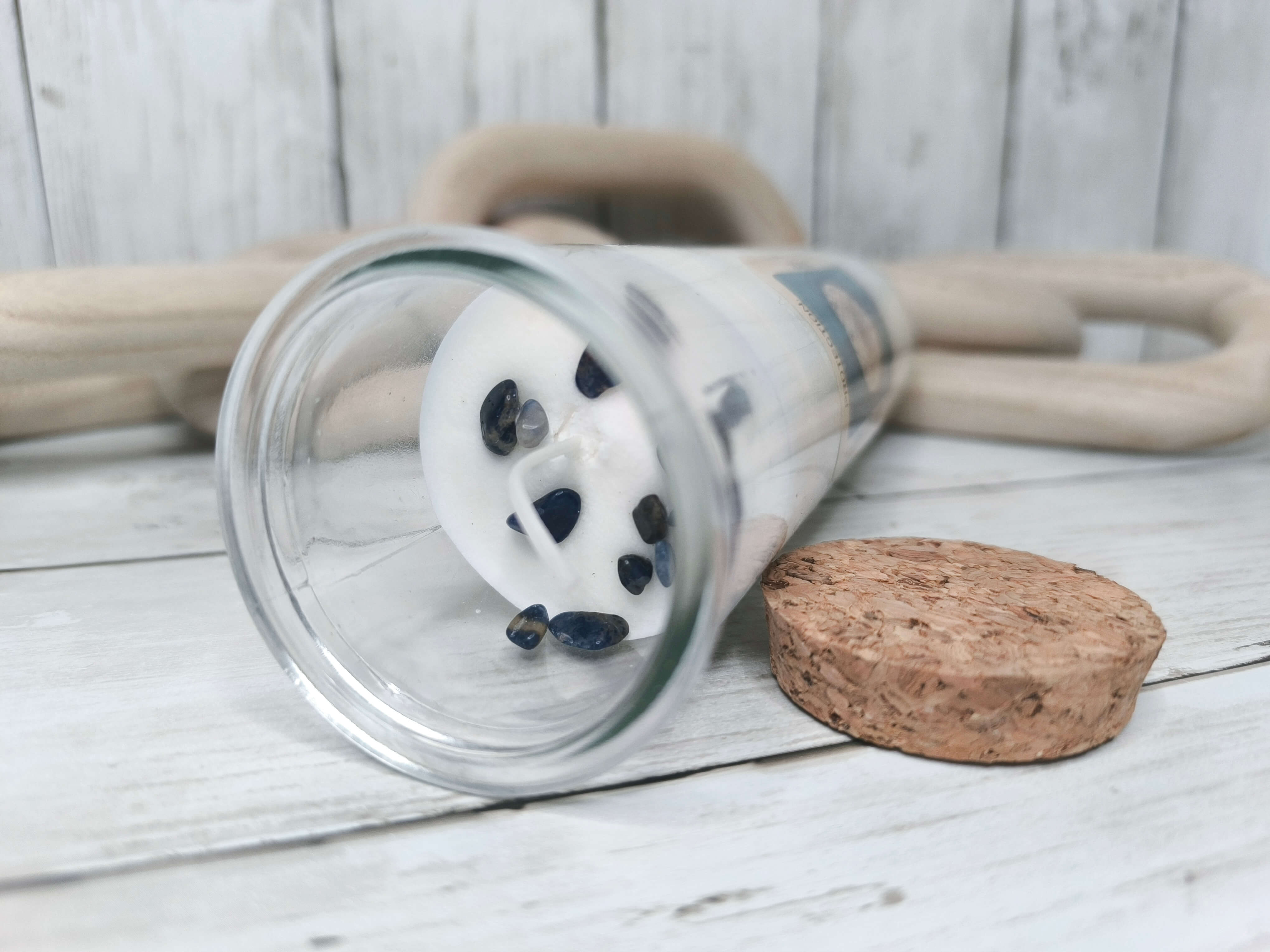 BOUGIE MAGIQUE DE PROTECTION - SODALITE, SANG DE DRAGON & CIRE DE SOJA