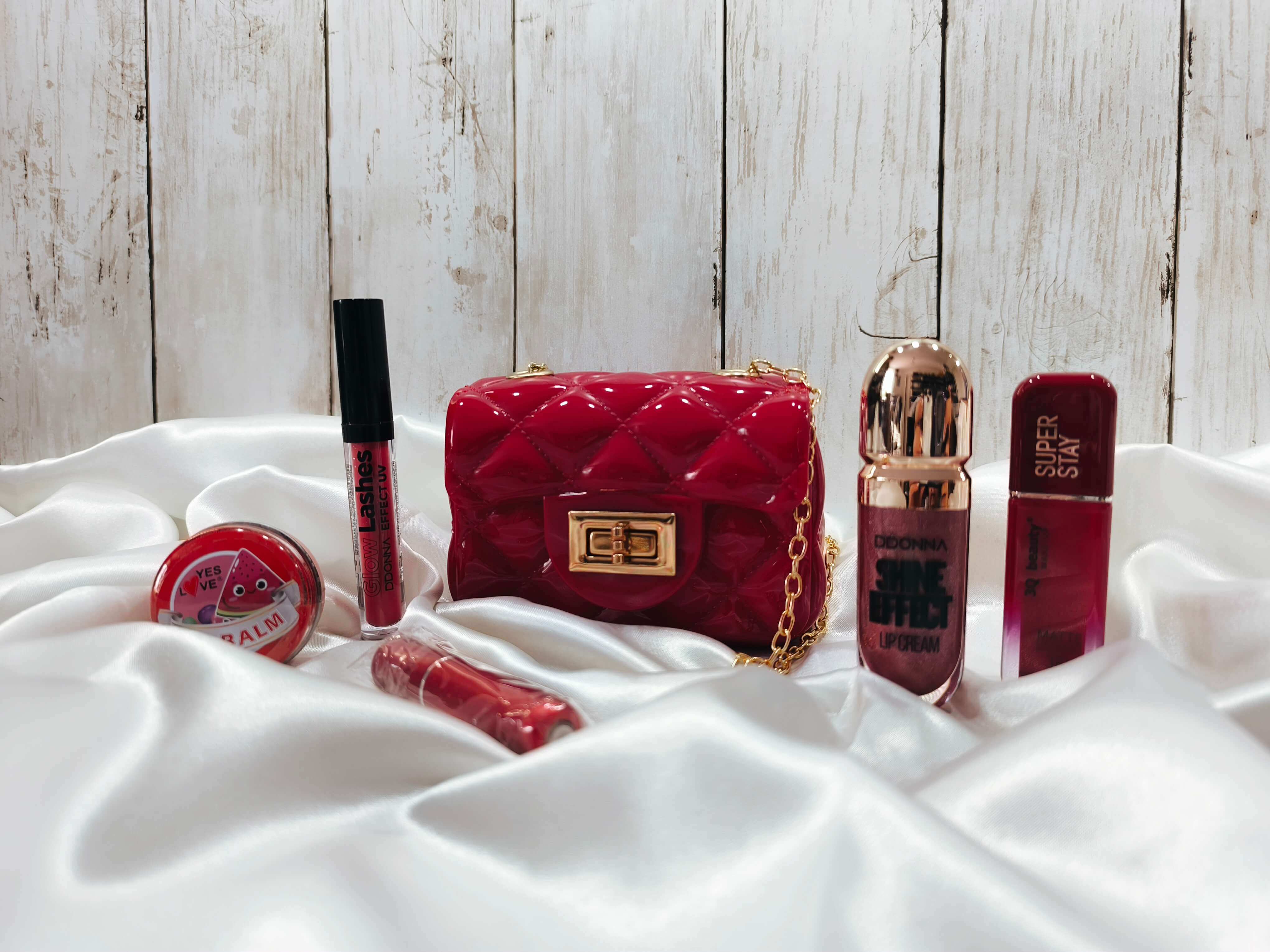 BOX BEAUTE - MINI SAC PVC ROUGE - CHARME & AUDACE 