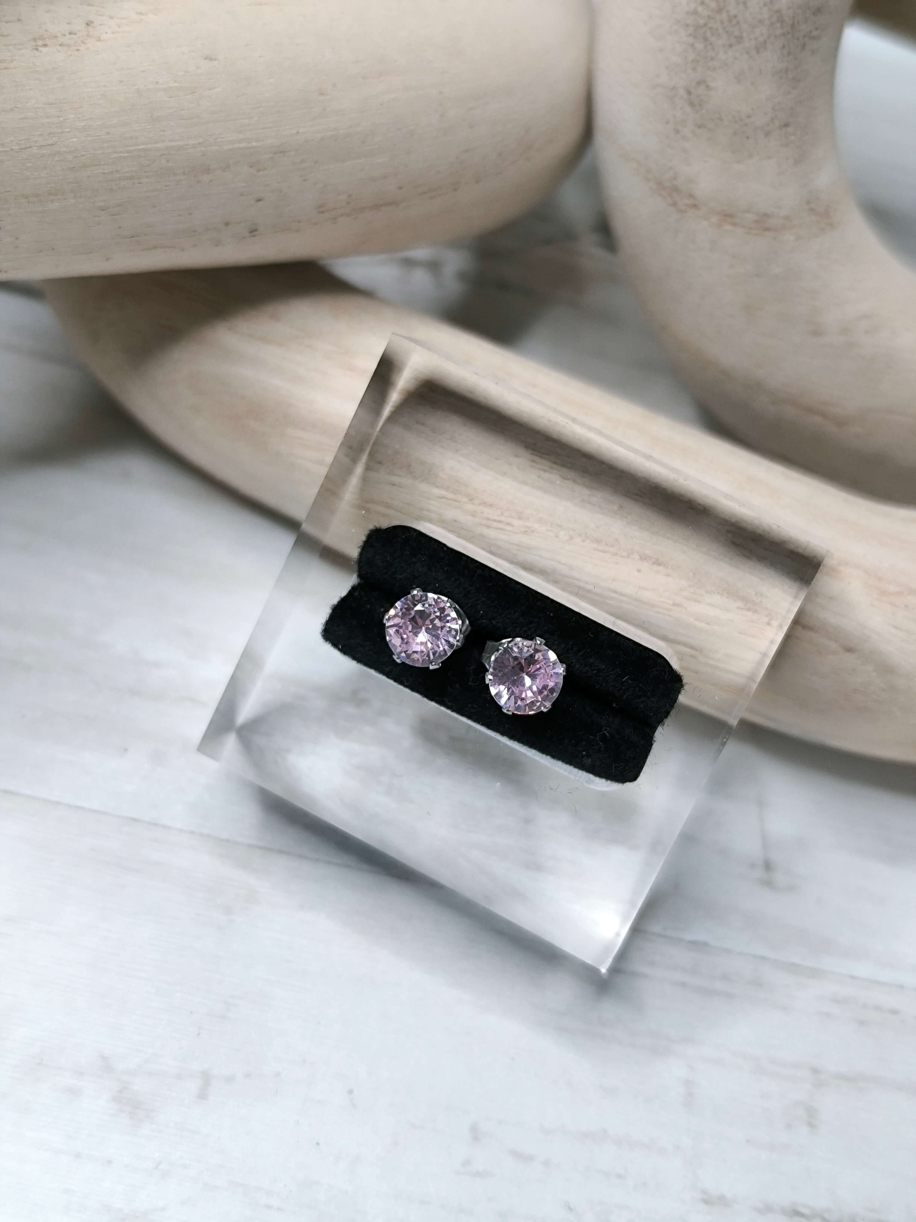 BOUCLES D'OREILLES EN ACIER INOXYDABLE - PIERRES EN ZIRCONE CUBIQUE - 10 COULEURS AU CHOIX - 6MM