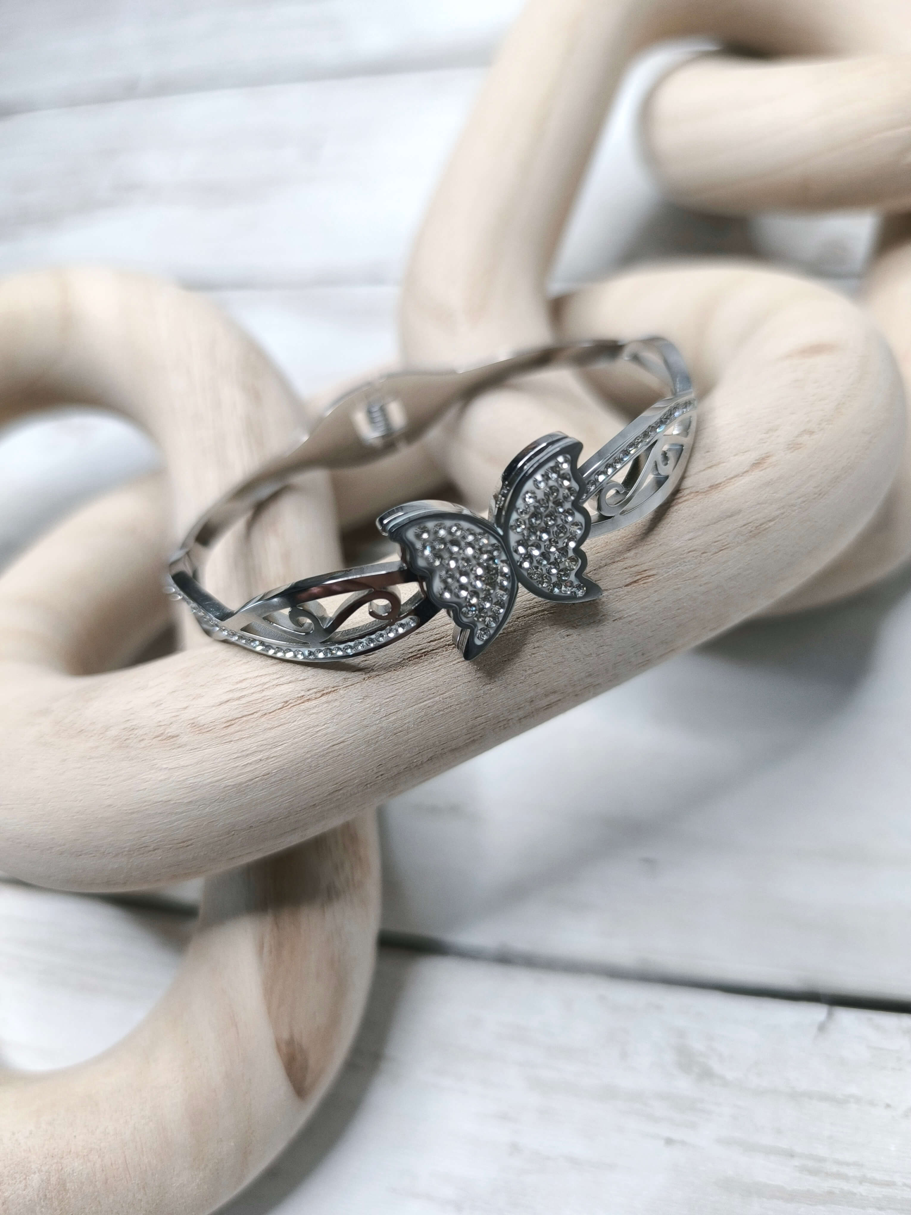 BRACELET FEMME - EN ARGENT - PAPILLON RAFFINE ORNE DE STRASS SCINTILLANTS