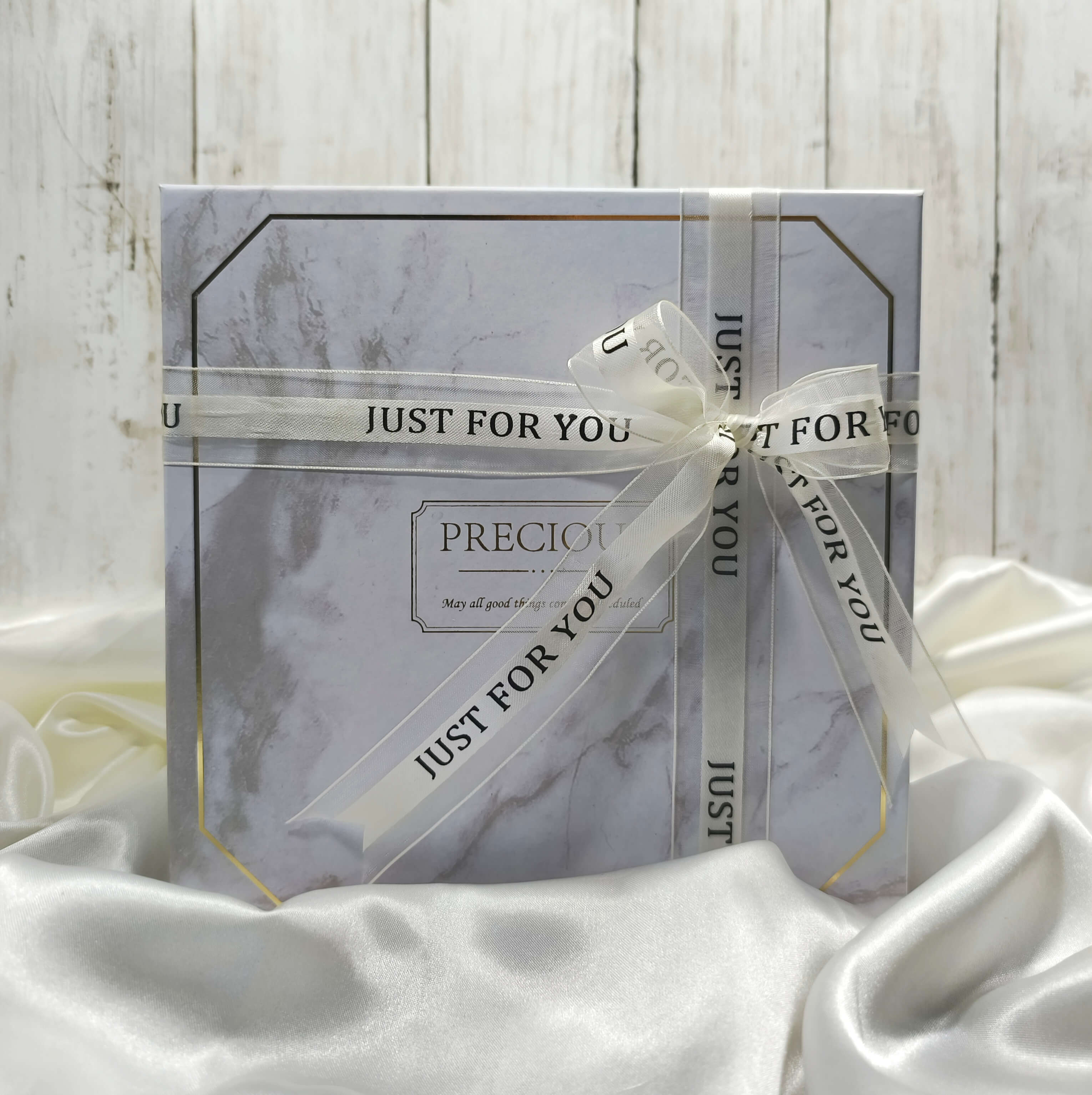 COFFRET CADEAU MIXTE - BLANC ELEGANCE - TASSE ISOTHERME & PARAPLUIE ANTI-UV50