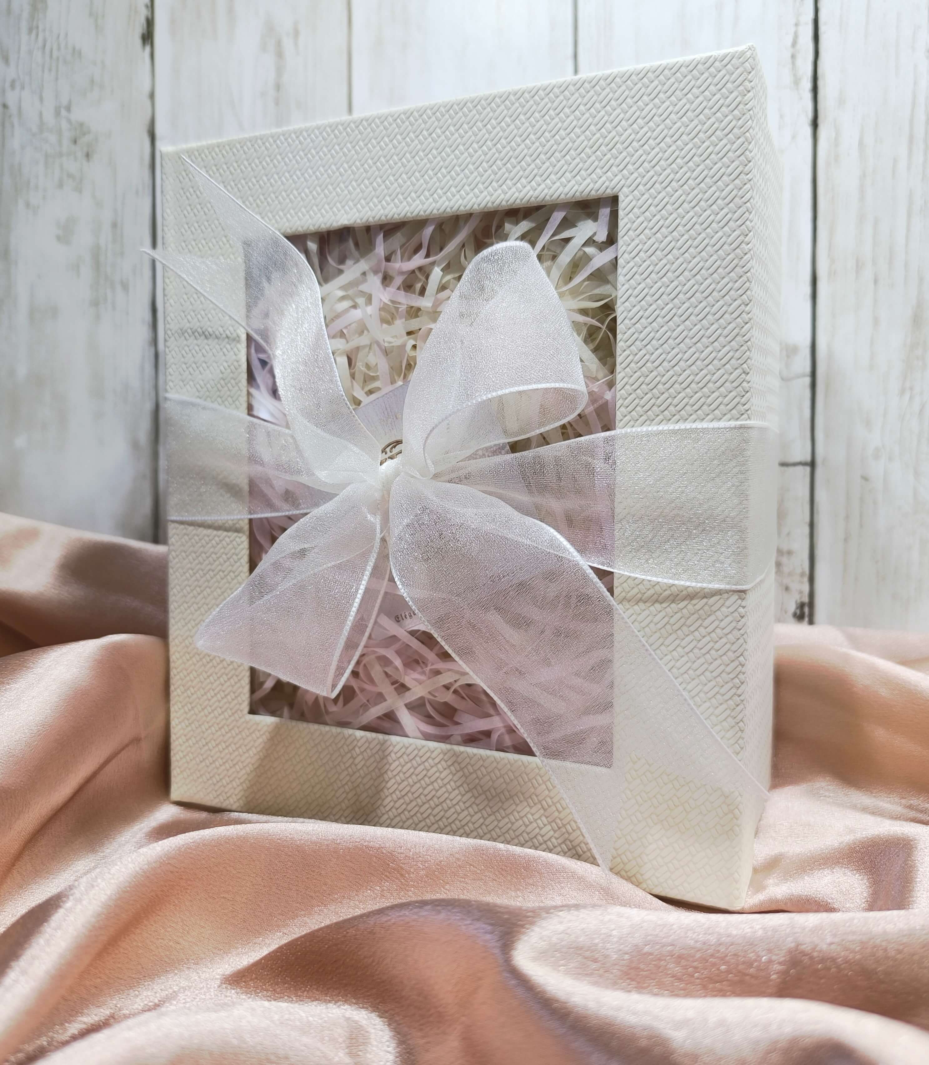 COFFRET CADEAU FEMME - PORTEFEUILLE ROSE, BRACELET CHARMS ELEPHANT & PORTE CLES OURSON STRASS