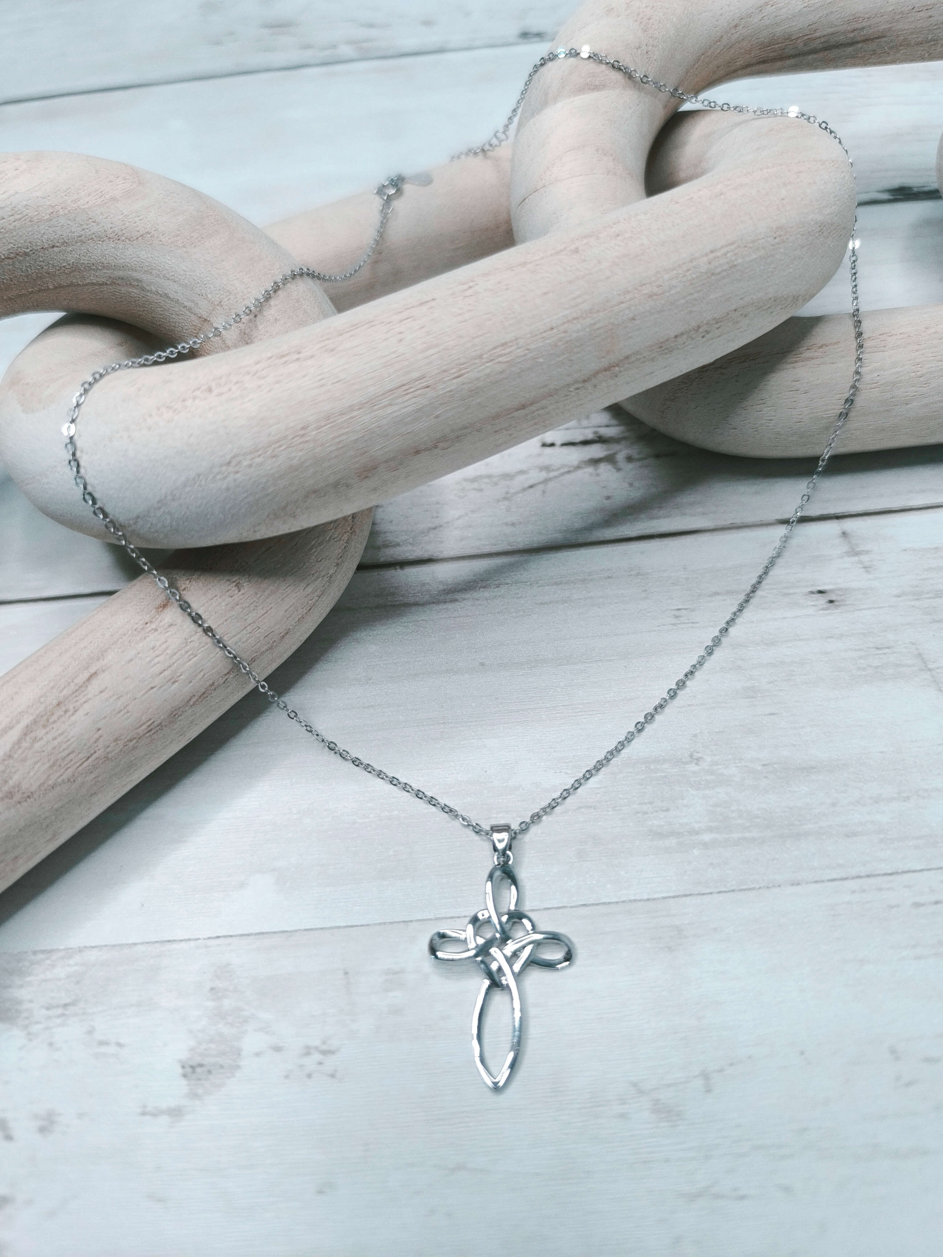 Collier femme Croix & Cœur Celtique - Argent 925 - Symbole d’Amour, de Foi & de Protection