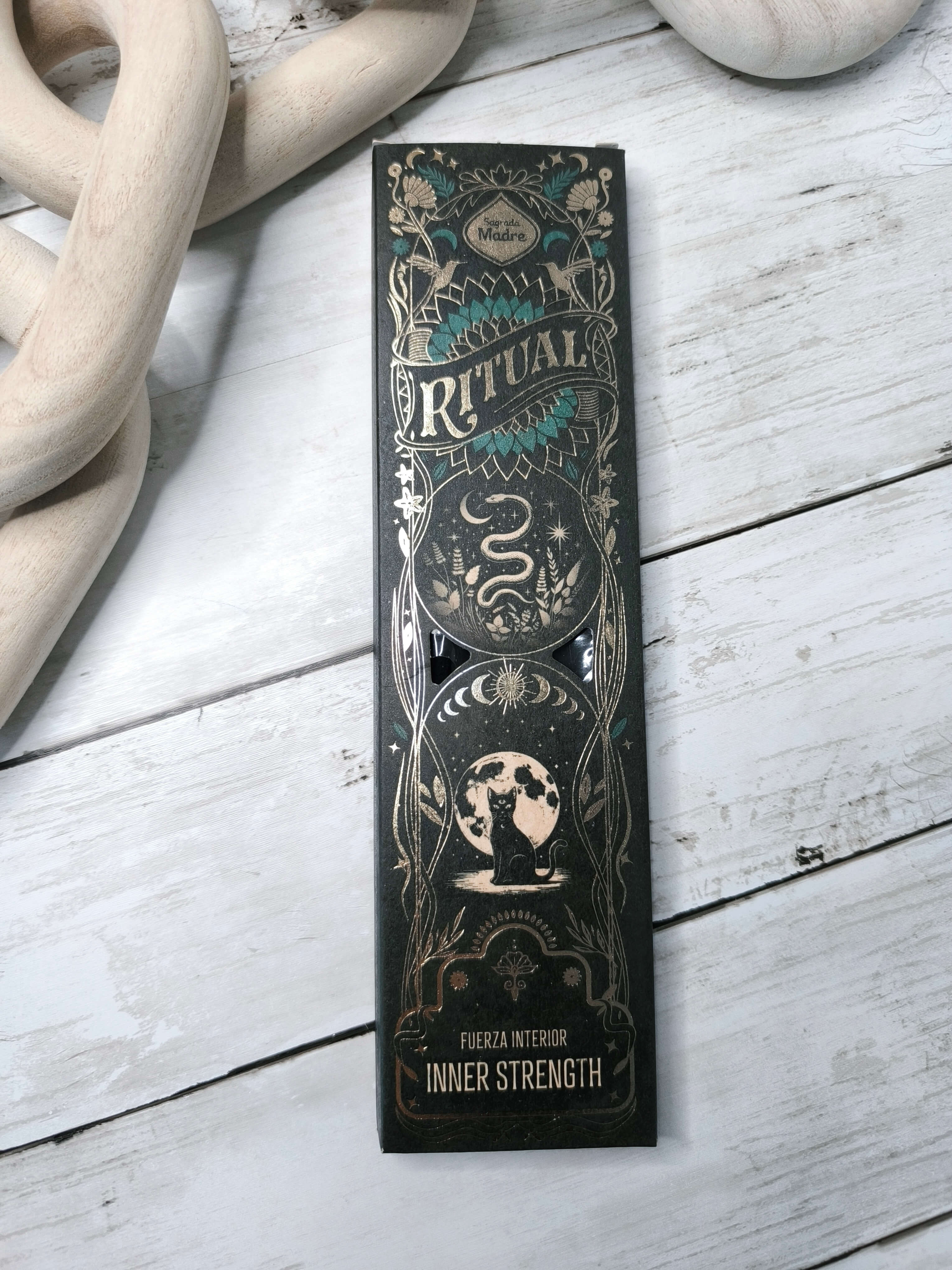 ENCENS RITUEL DE FORCE INTERIEUR - BOIS DE SANTAL & ROSES - BOITE DE 6 BATONNETS ARTISANAUX