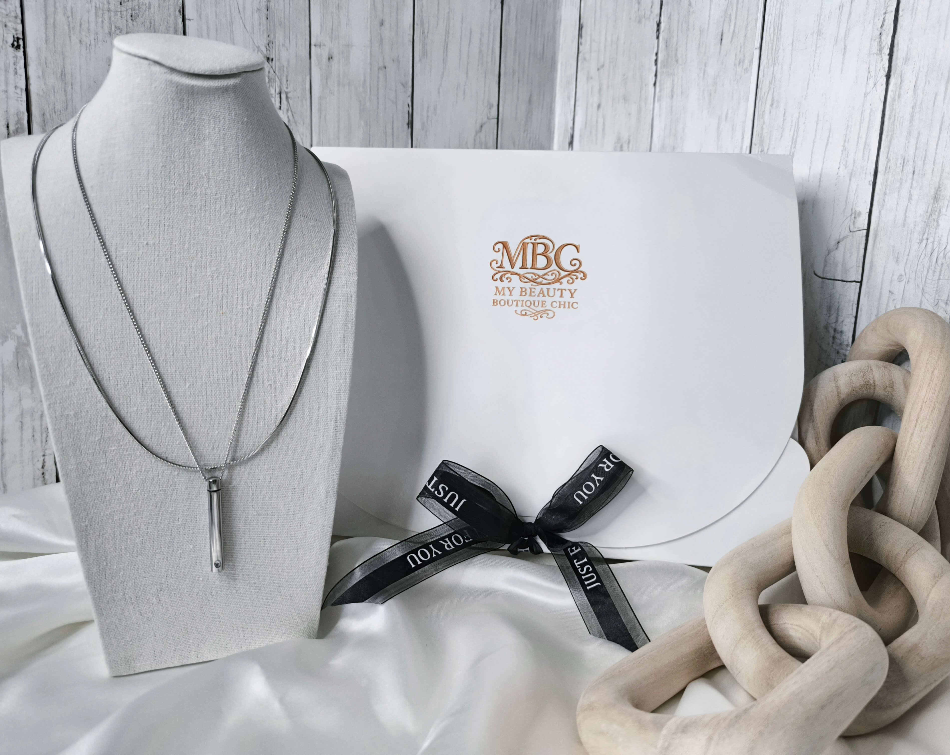 CALENDRIER DE L'AVENT BIJOUX HOMME - EDITION LIMITEE PREMIUM - 10 BIJOUX + 2 ACCESSOIRES + 1 CADEAU SURPRISE