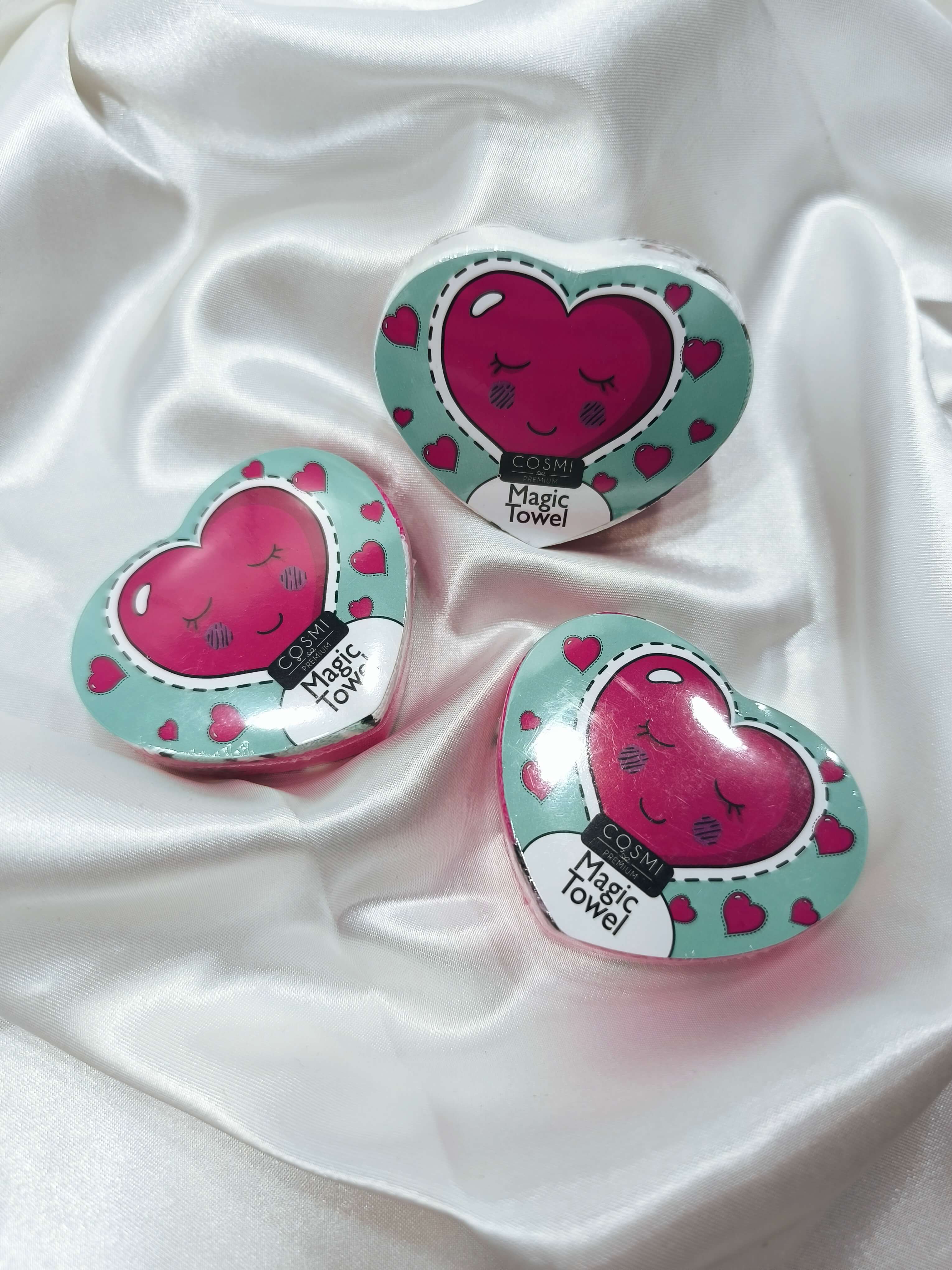 SERVIETTE MAGIQUE - COEUR - COSMI PREMIUM - COMPACTE, DOUCE & REUTILISABLE