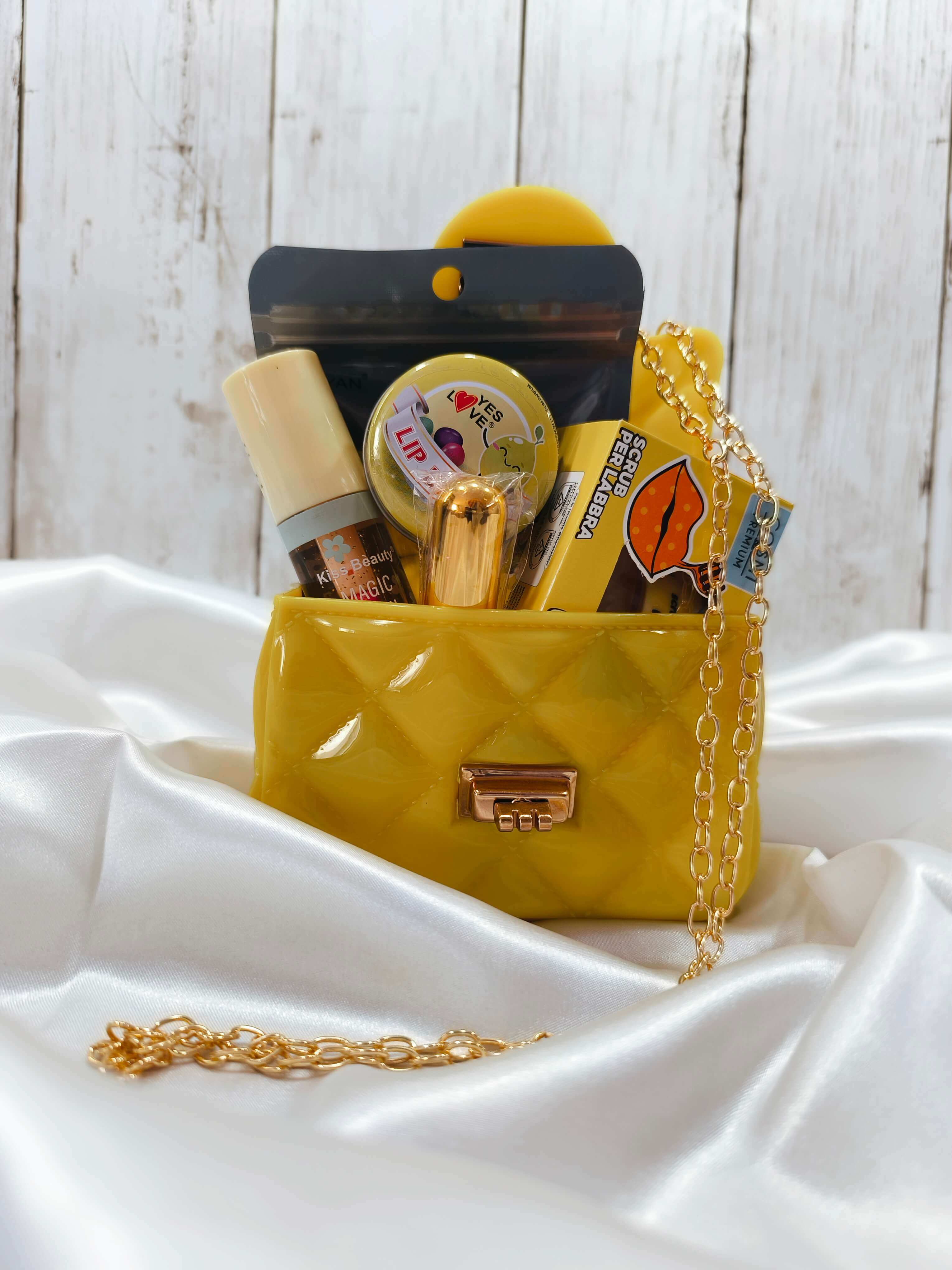 COFFRET BEAUTE - MINI SAC PVC JAUNE - TENDANCE & LUMINEUX 