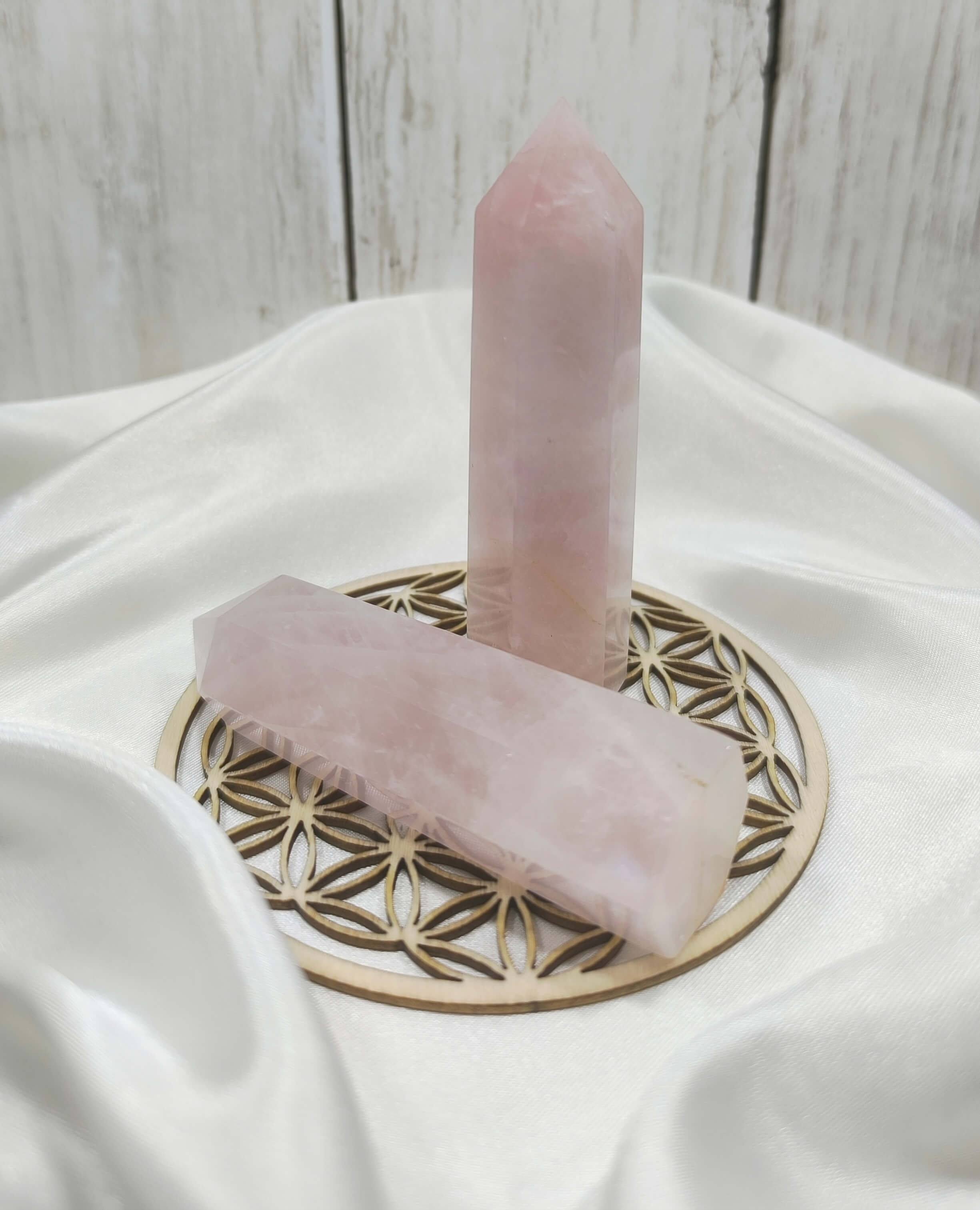 QUARTZ ROSE - NATUREL POLI - POINTE DE MEDITATION - PIERRE DE L'AMOUR UNIVERSEL