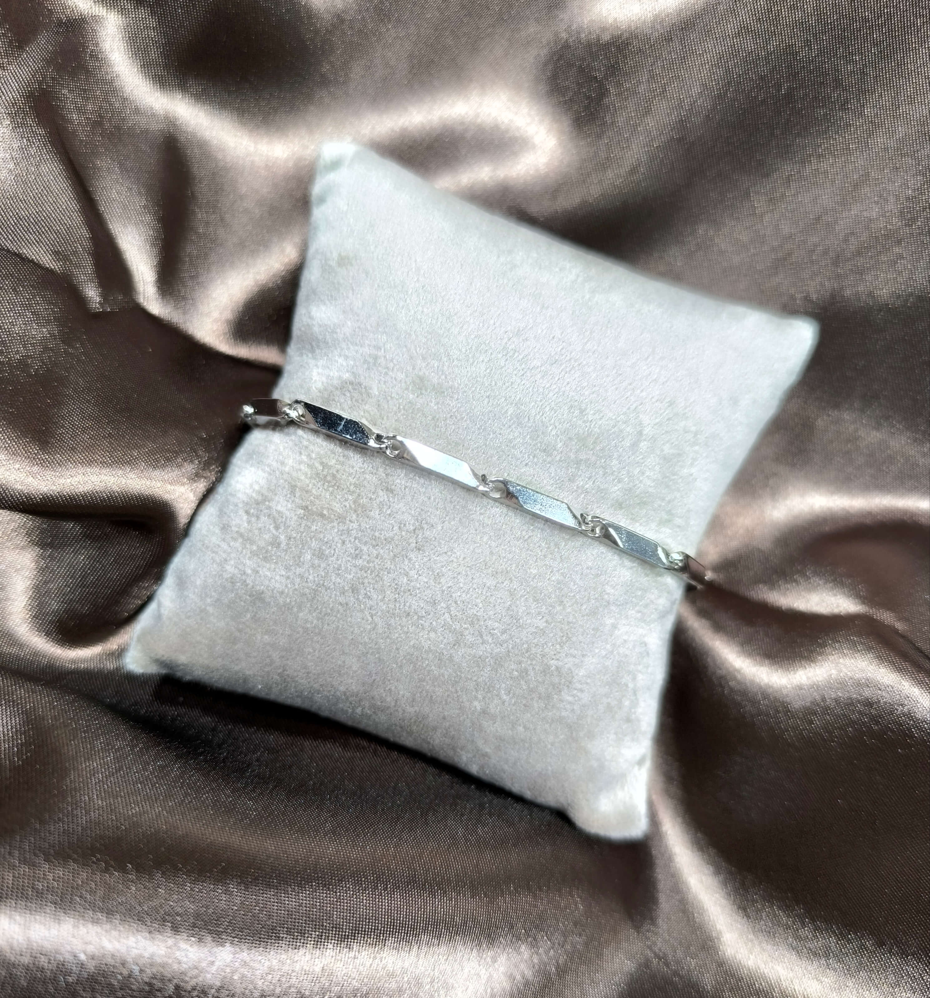 GOURMETTE HOMME - EN ARGENT - MAILLES LONGUES ELEGANTES - 21 CM