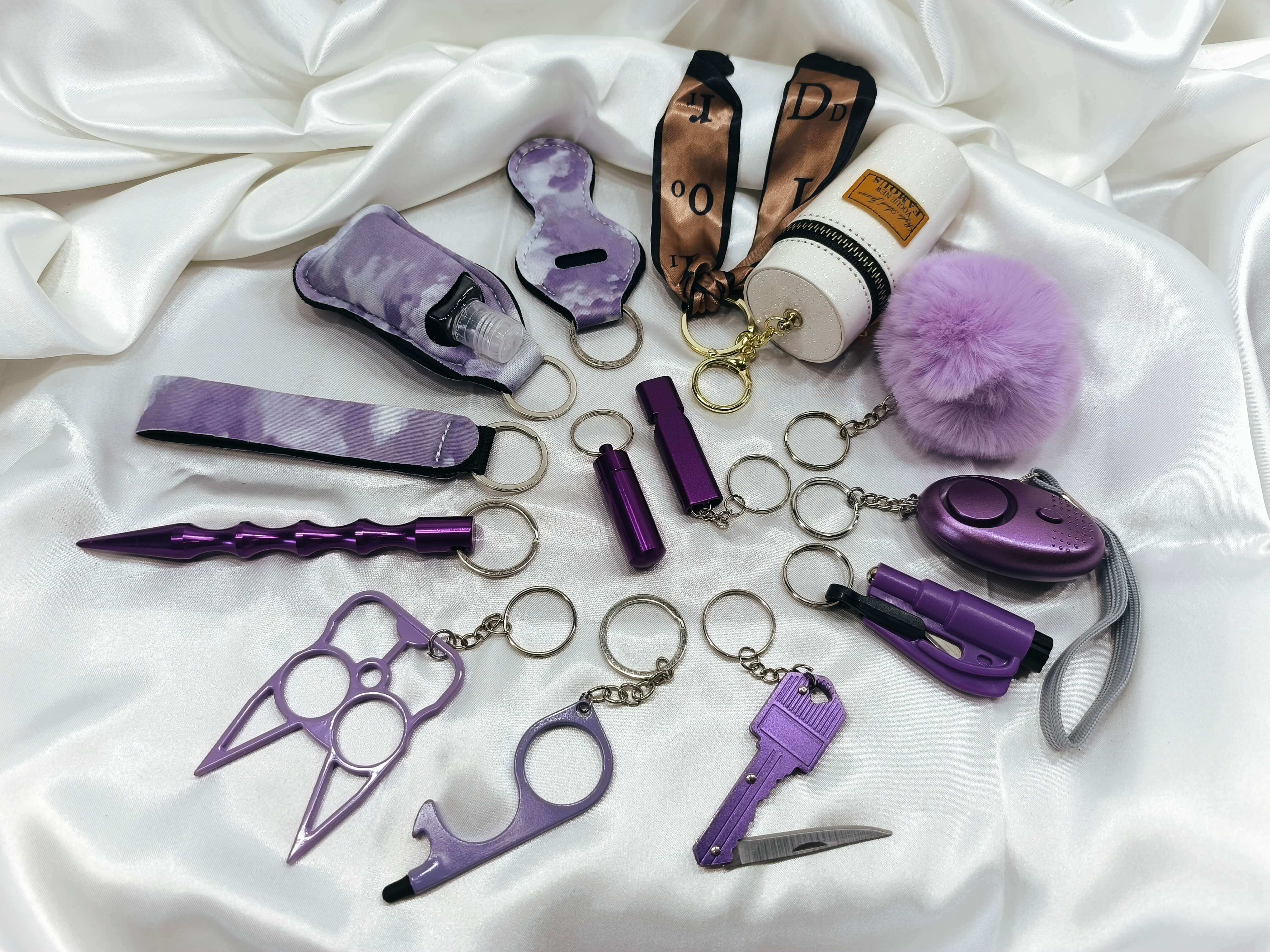 KIT DE SECURITE - 14 PIECES - FORMAT PORTE CLES COMPACT & STYLE - COLORIES AU CHOIX