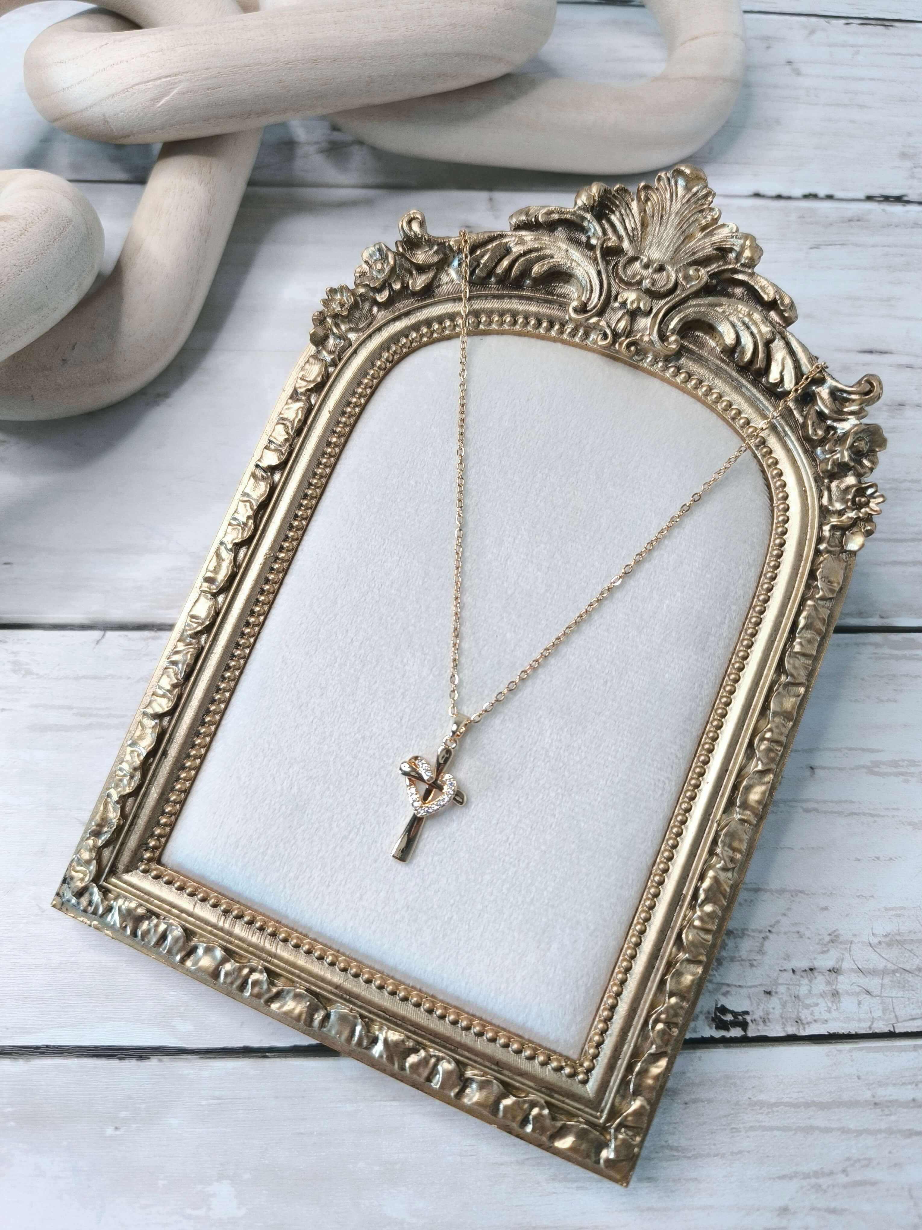 COLLIER FEMME GLAMOUR - CROIX DOREE INCRUSTEE DE ZIRCONS - ACIER INOXYDABLE 304