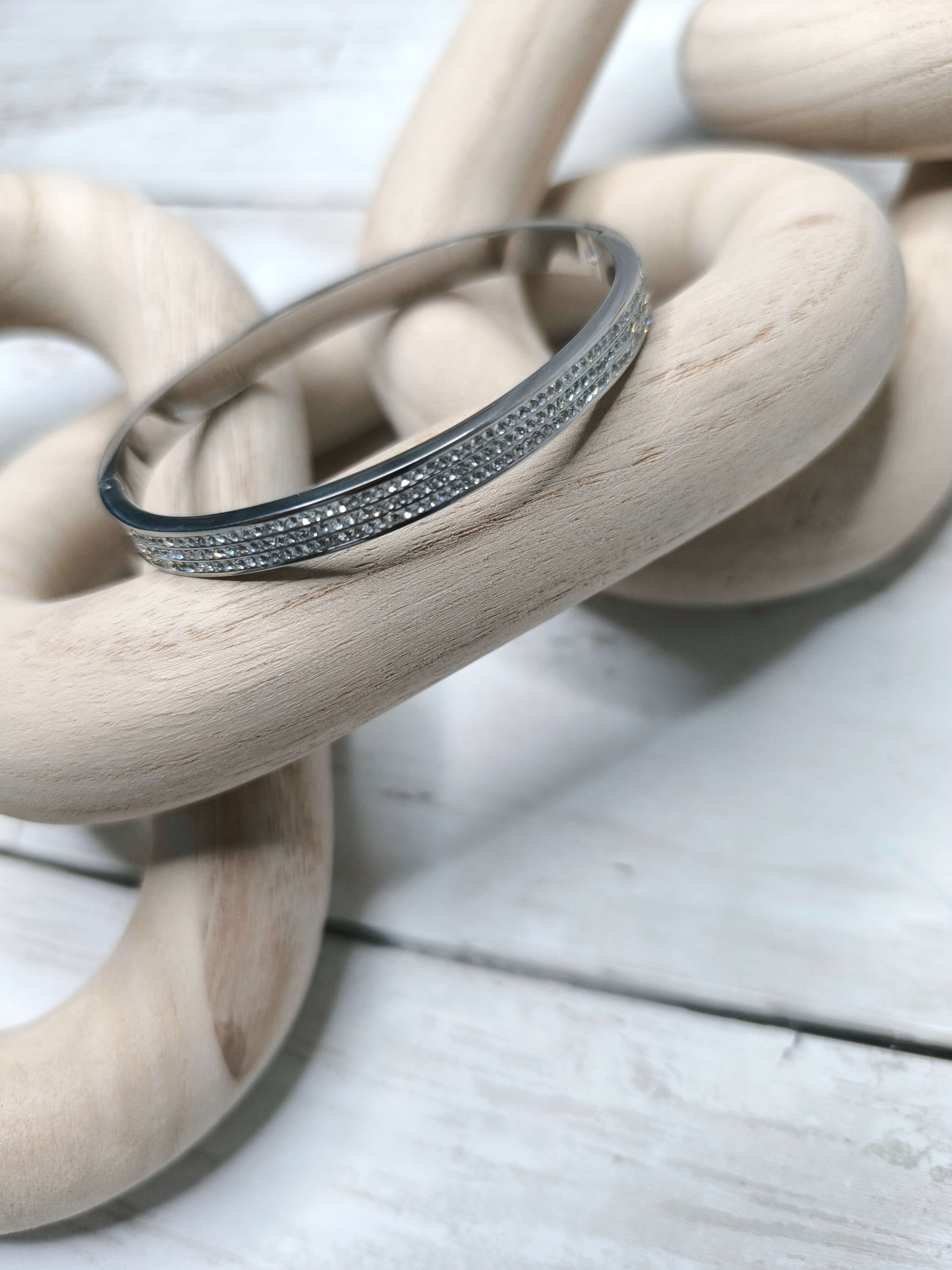 BRACELET FEMME - TROIS RANGS DE STRASS ECLATANTS - EN ARGENT 