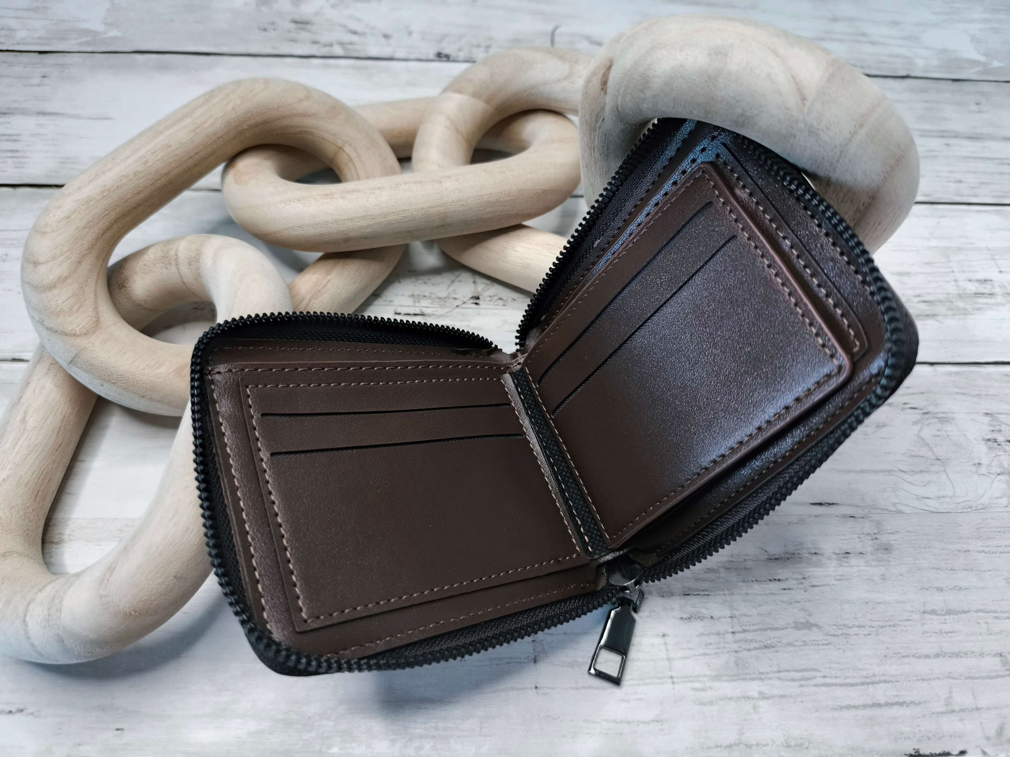 Porte feuille Homme Marron – Compact, Élégant & Fonctionnel
