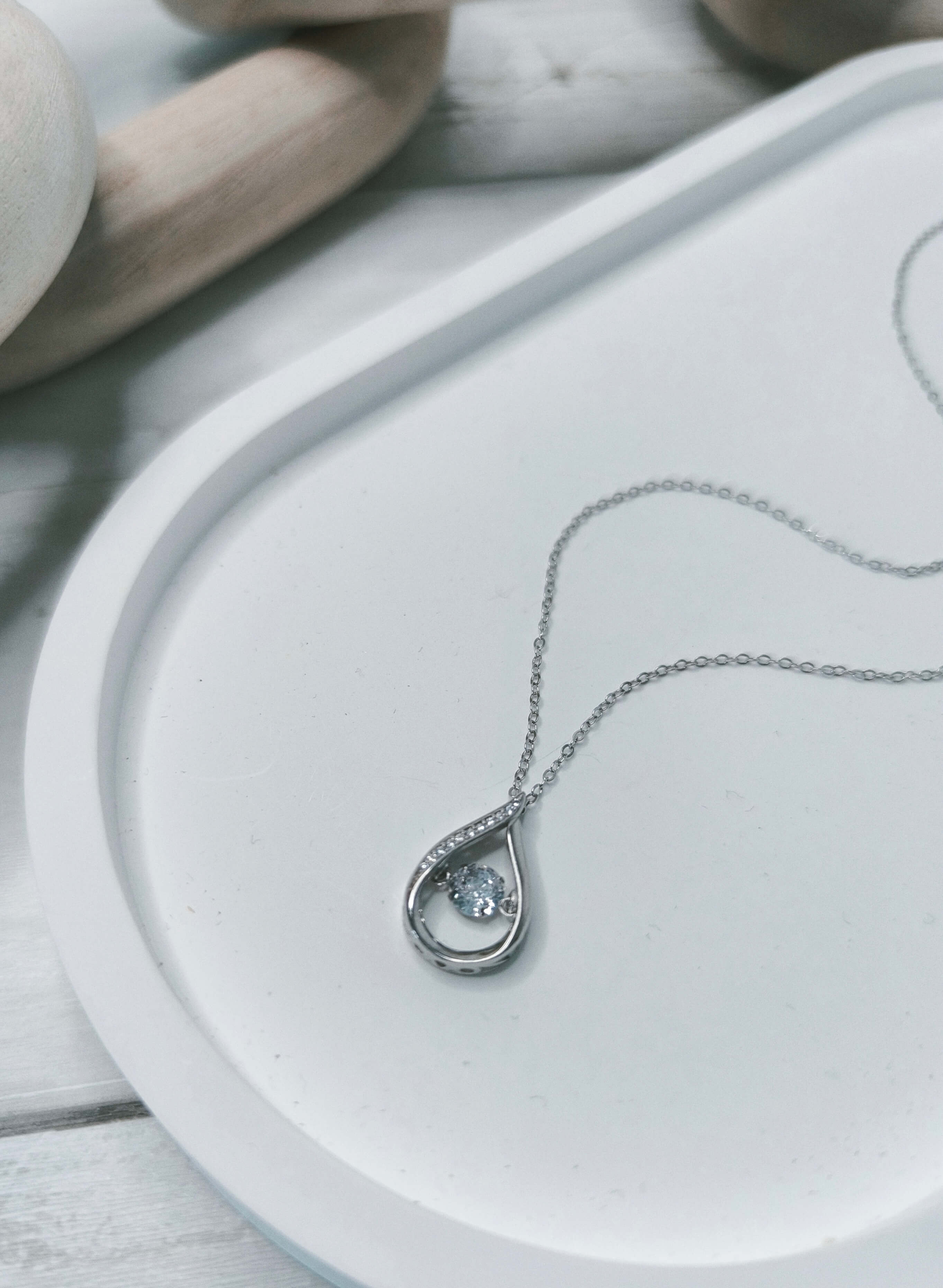 ier en Argent S925 – Goutte Scintillante & Zircon Cubique