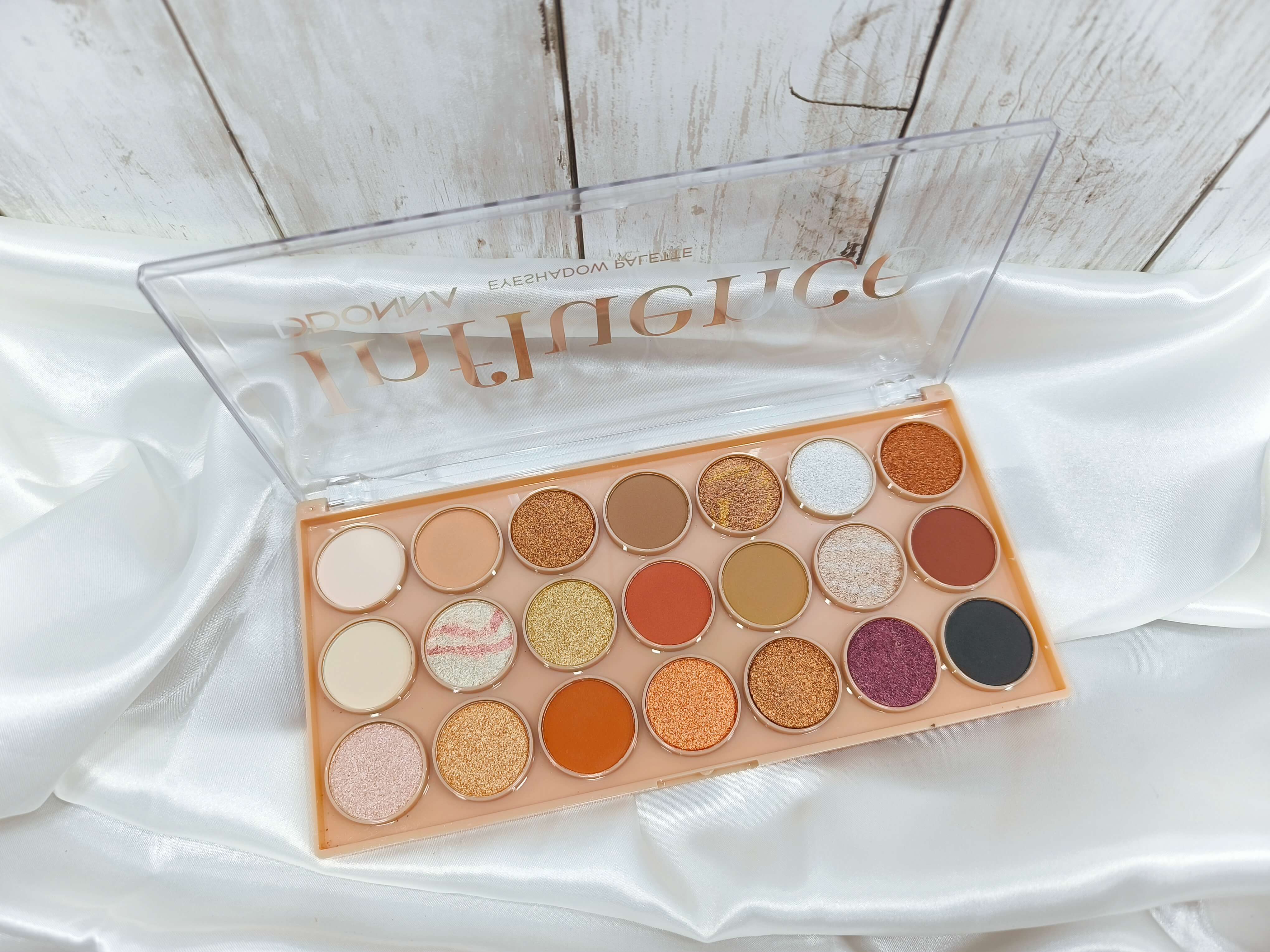 PALETTE FARDS 21 TEINTES - DDONNA - MULTI FINIS PIGMENTES