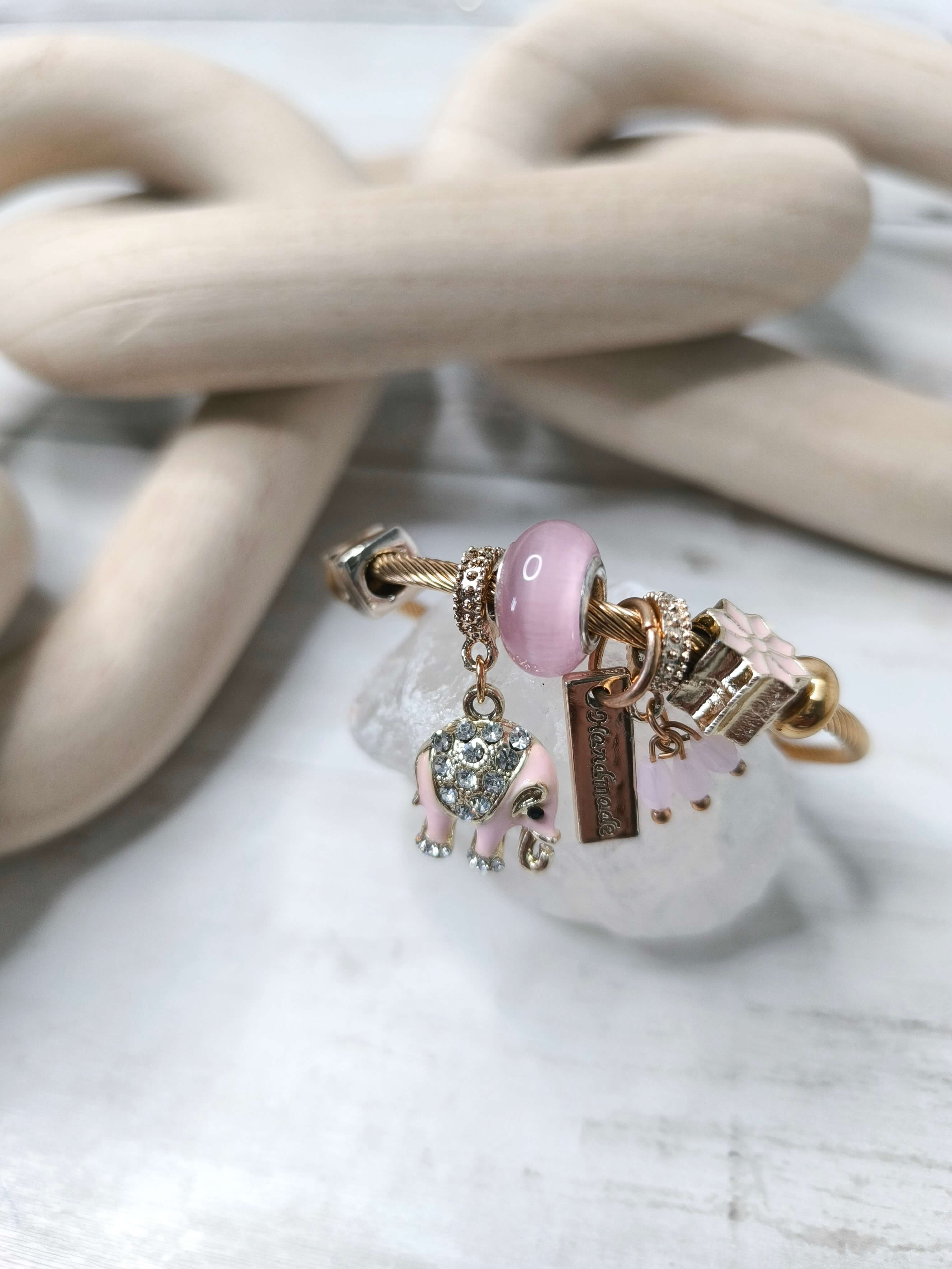 BRACELET FEMME - BRELOQUE - EN ACIER INOXYDABLE - PENDENTIF ELEPHANT & CHARMS DECORATIFS