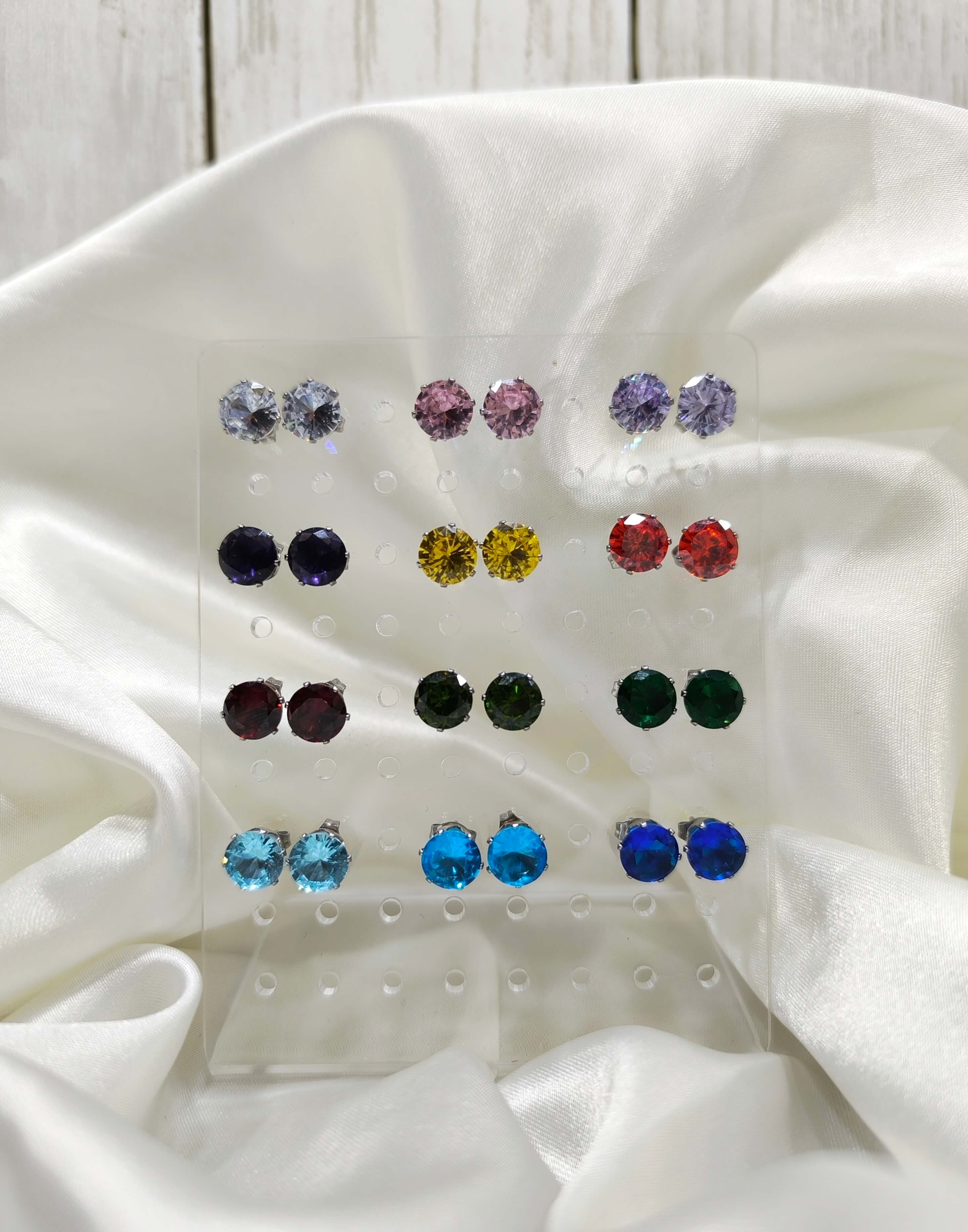 BOUCLES D'OREILLES EN ACIER INOXYDABLE - PIERRES EN ZIRCONE CUBIQUE - 12 COULEURS AU CHOIX - 8MM