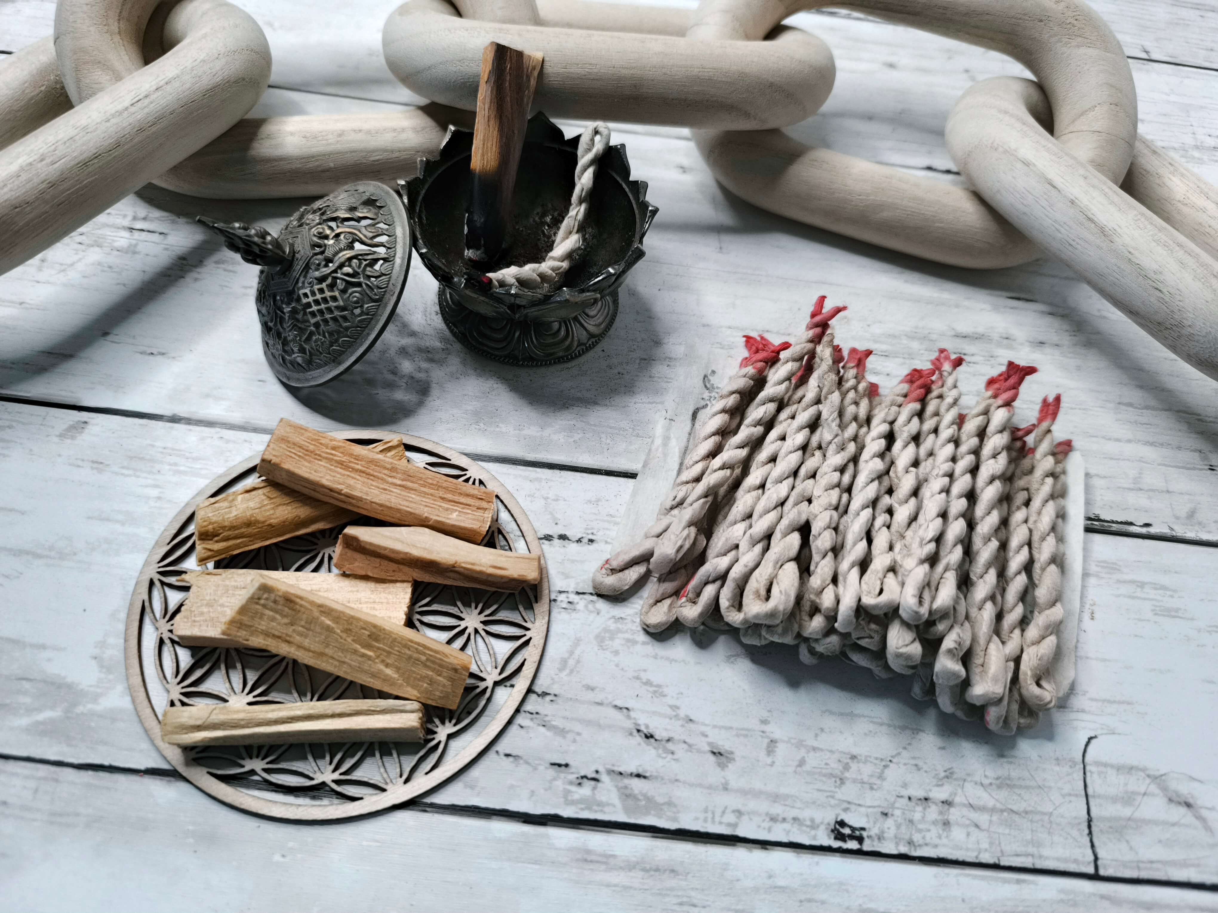 Pack Purification Ultime – 40 Sauges Blanches + 6 Palo Santo · Protection & Nettoyage Énergétique