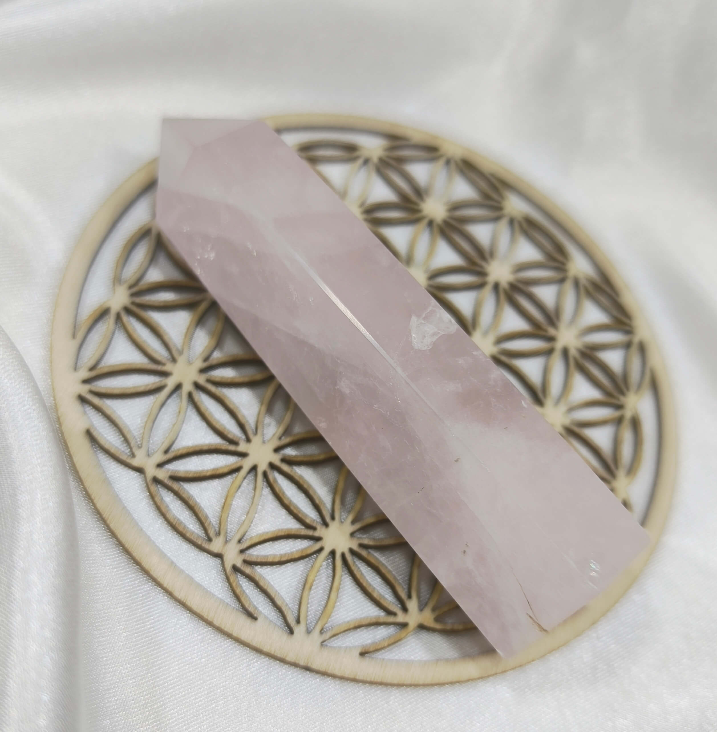 QUARTZ ROSE - NATUREL POLI - POINTE DE MEDITATION - PIERRE DE L'AMOUR UNIVERSEL