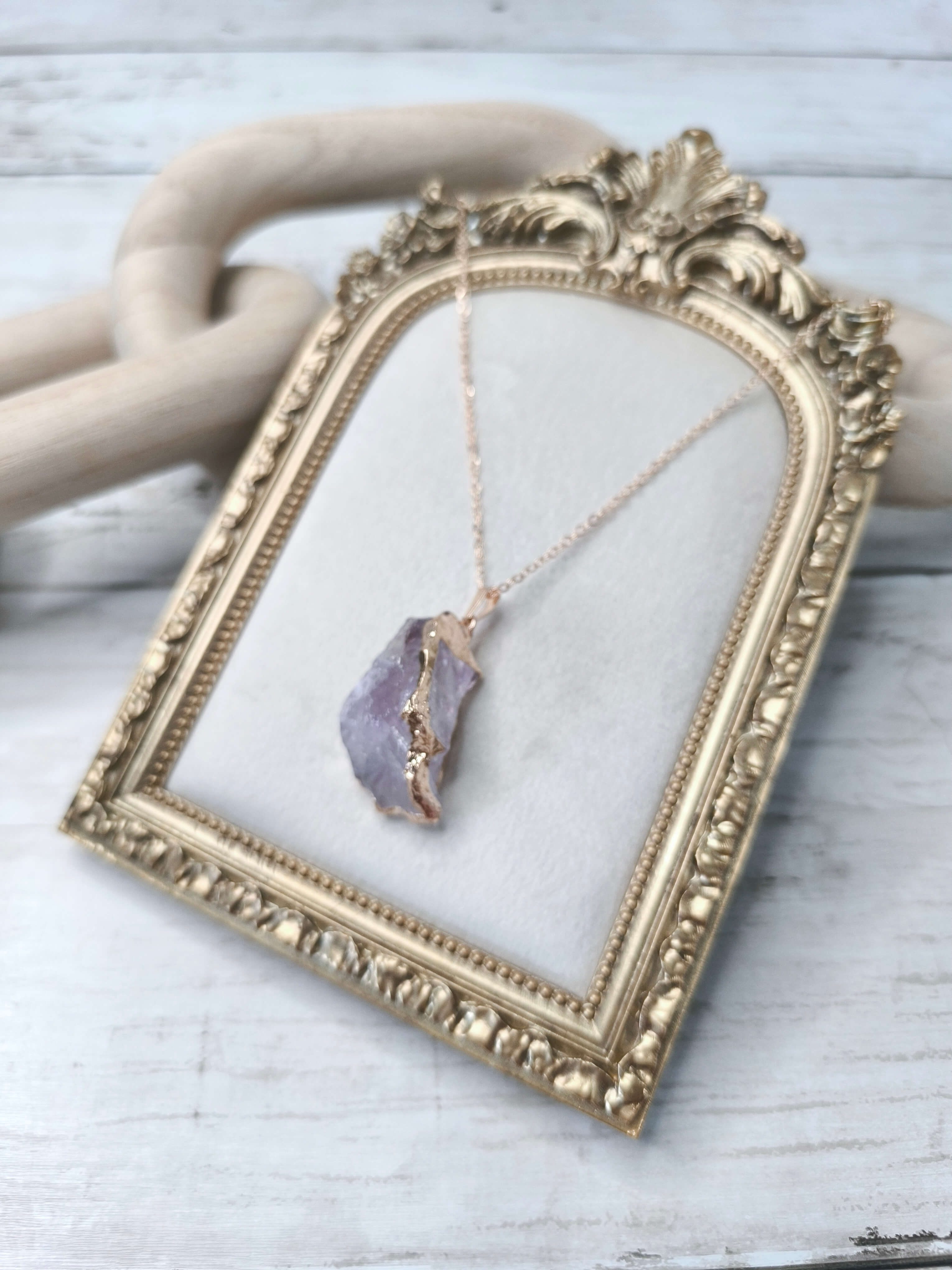 Collier Améthyste Brute – Protection, Sérénité & Intuition