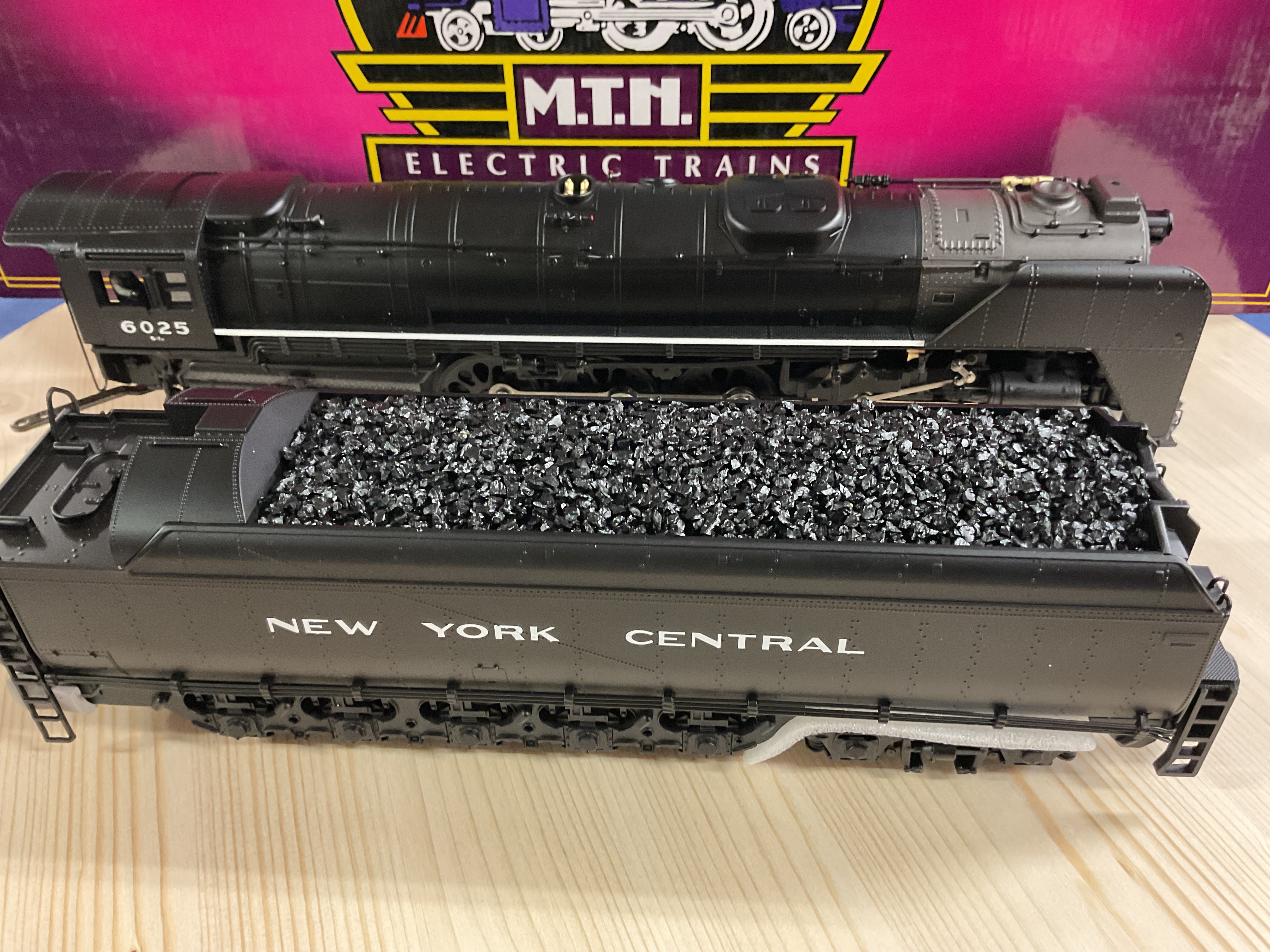 MTH 20-3047-1 New York Central O Scale Premier 4-8-4 Niagara Steam Engine #6025 W/Proto-Sound 2.0 Electric Train Model