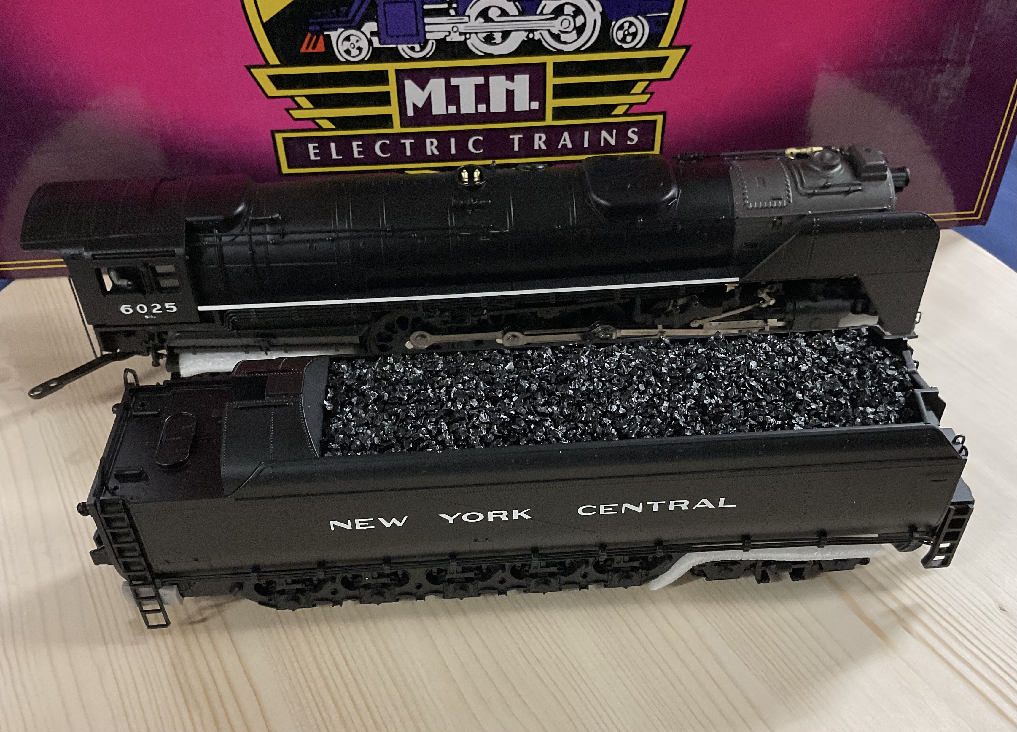 MTH 20-3047-1 New York Central O Scale Premier 4-8-4 Niagara Steam Engine #6025 W/Proto-Sound 2.0 Electric Train Model