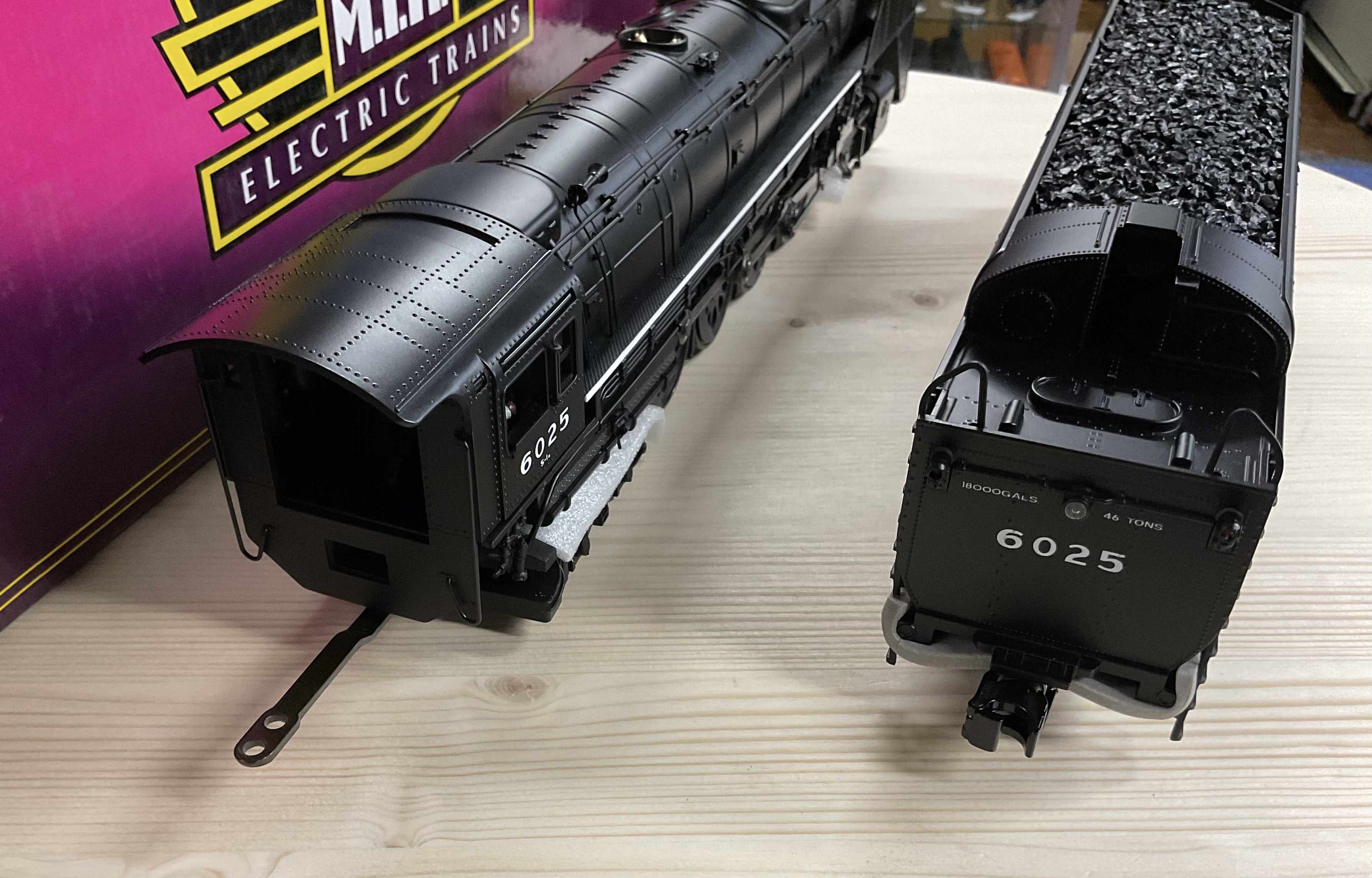 MTH 20-3047-1 New York Central O Scale Premier 4-8-4 Niagara Steam Engine #6025 W/Proto-Sound 2.0 Electric Train Model