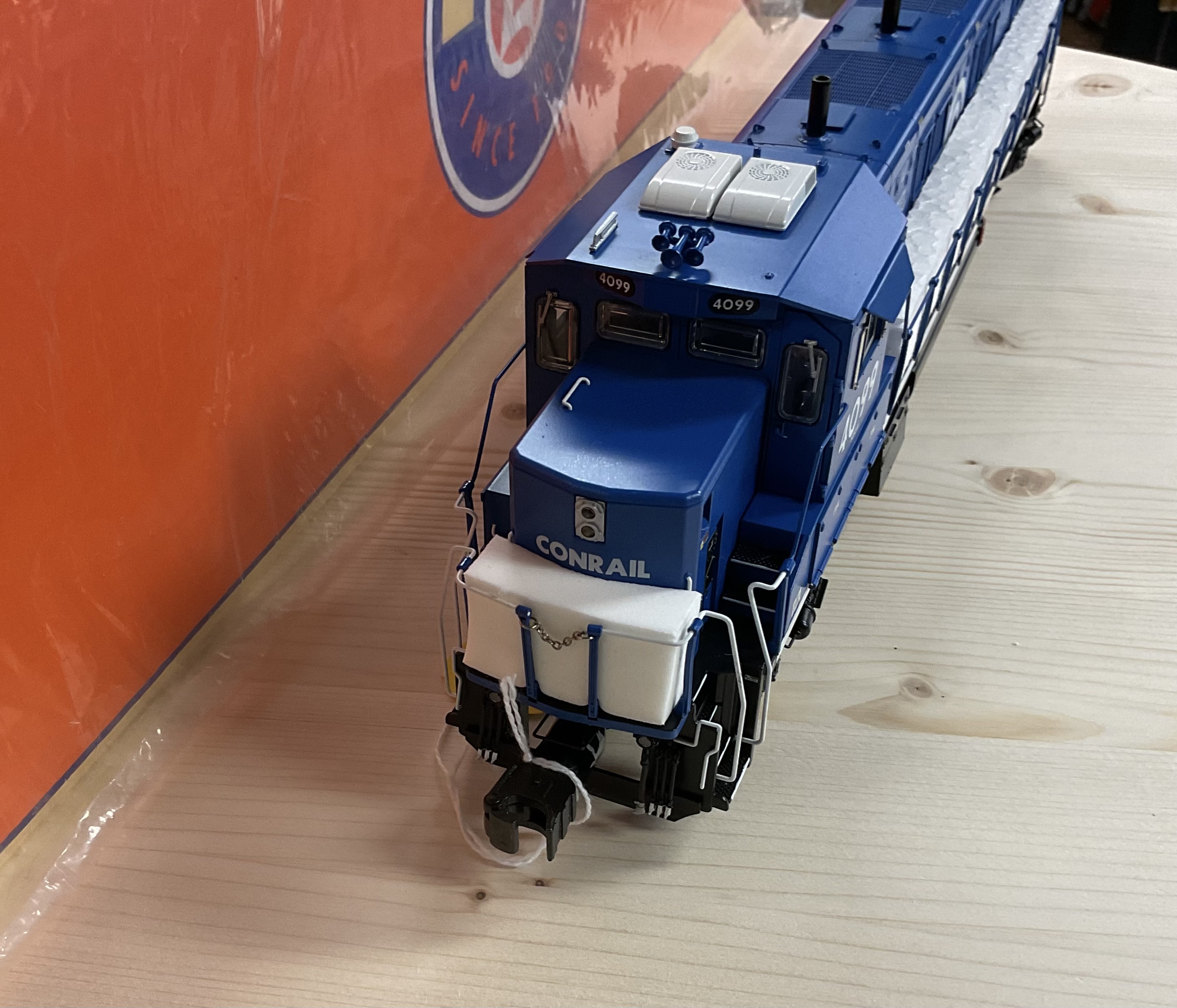 Lionel 6-28383 O-Scale Conrail Legacy Genset Switcher Locomotive #4099