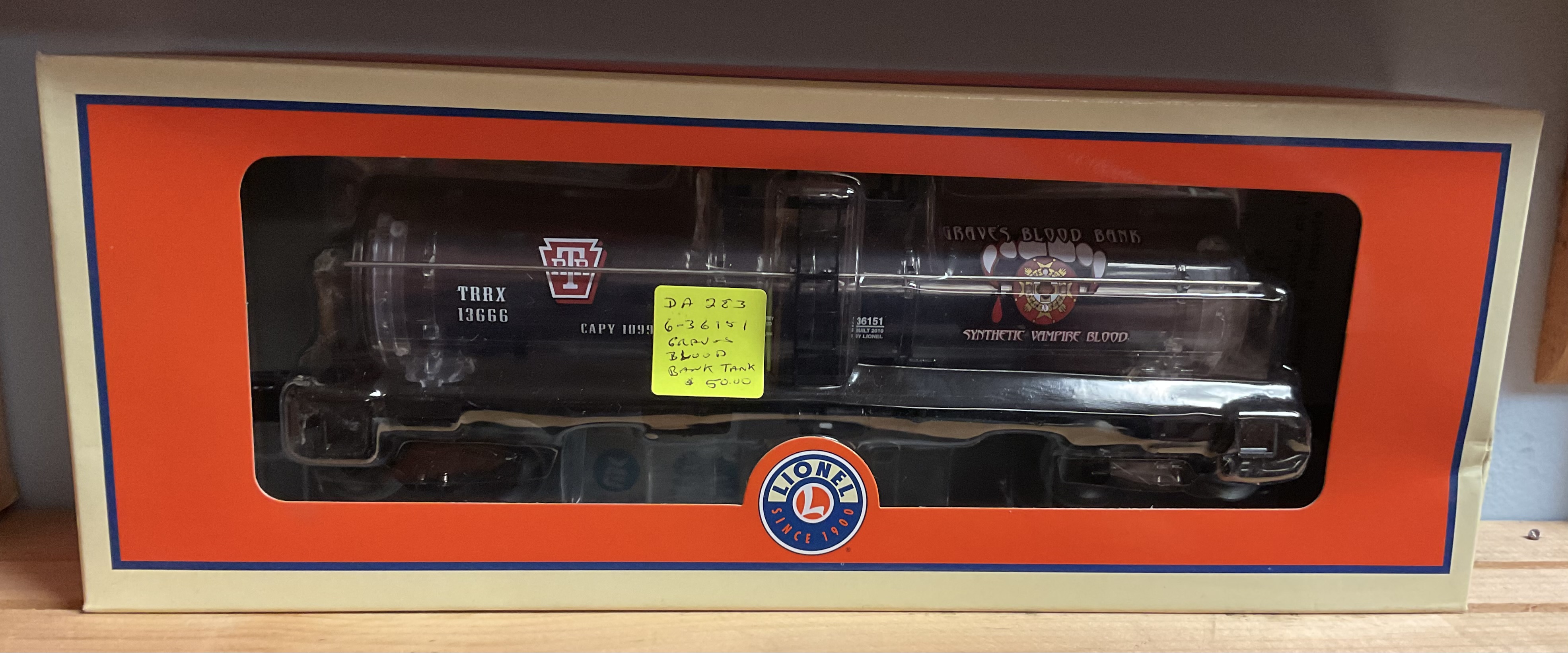 Lionel 6-36151 O-Scale Grave’s Mortuary Tank Car