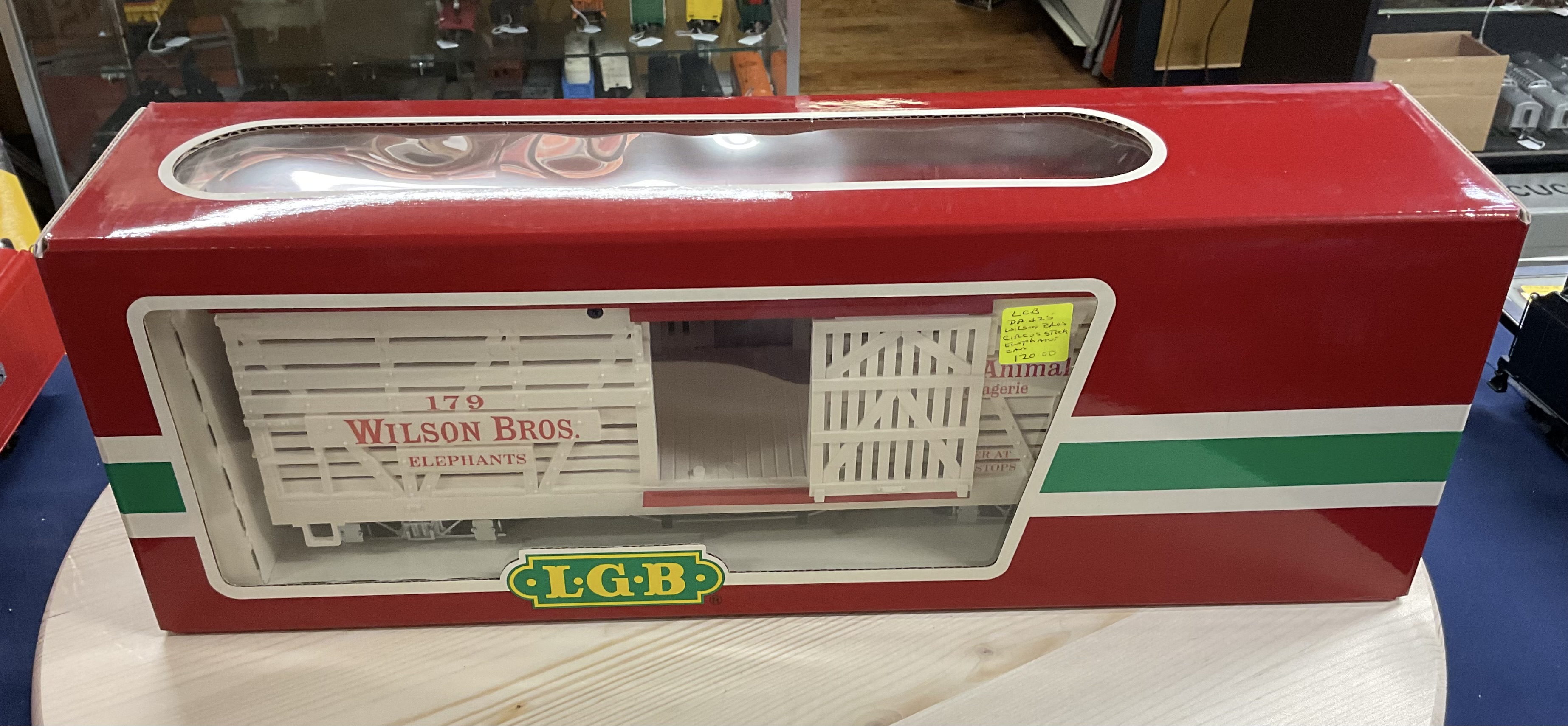 LGB 4068DG G-Scale, Limited Edition Wilson Bros. Elephant Circus box Car, Collection Item
