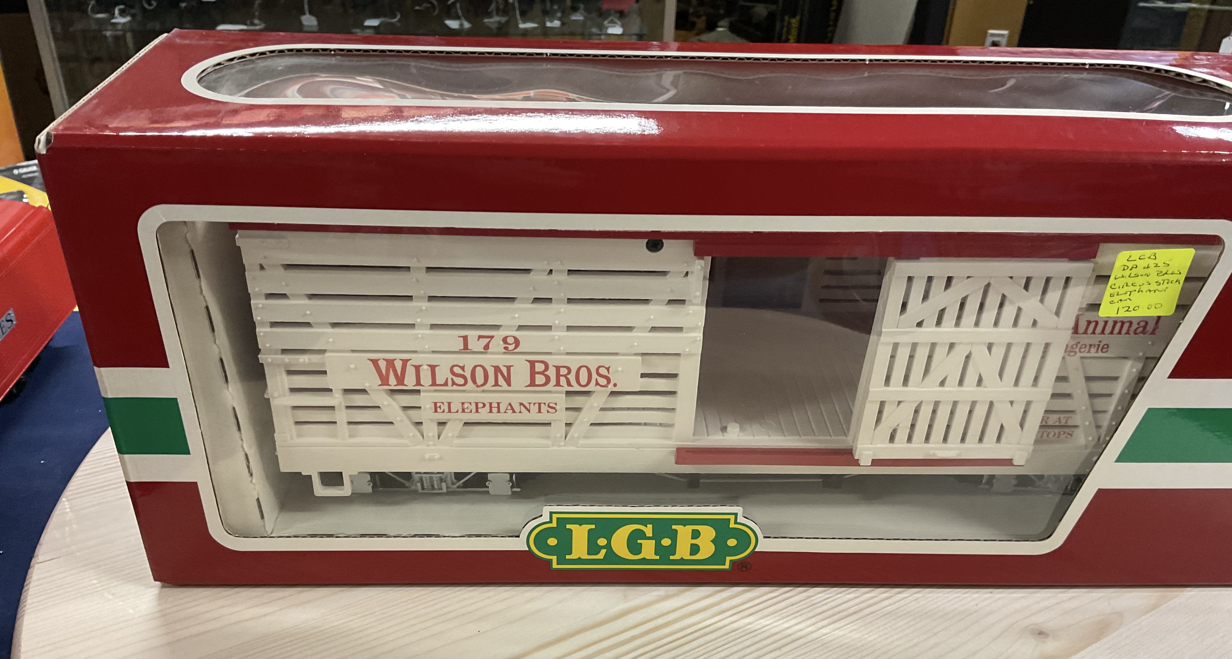 LGB 4068DG G-Scale, Limited Edition Wilson Bros. Elephant Circus box Car, Collection Item