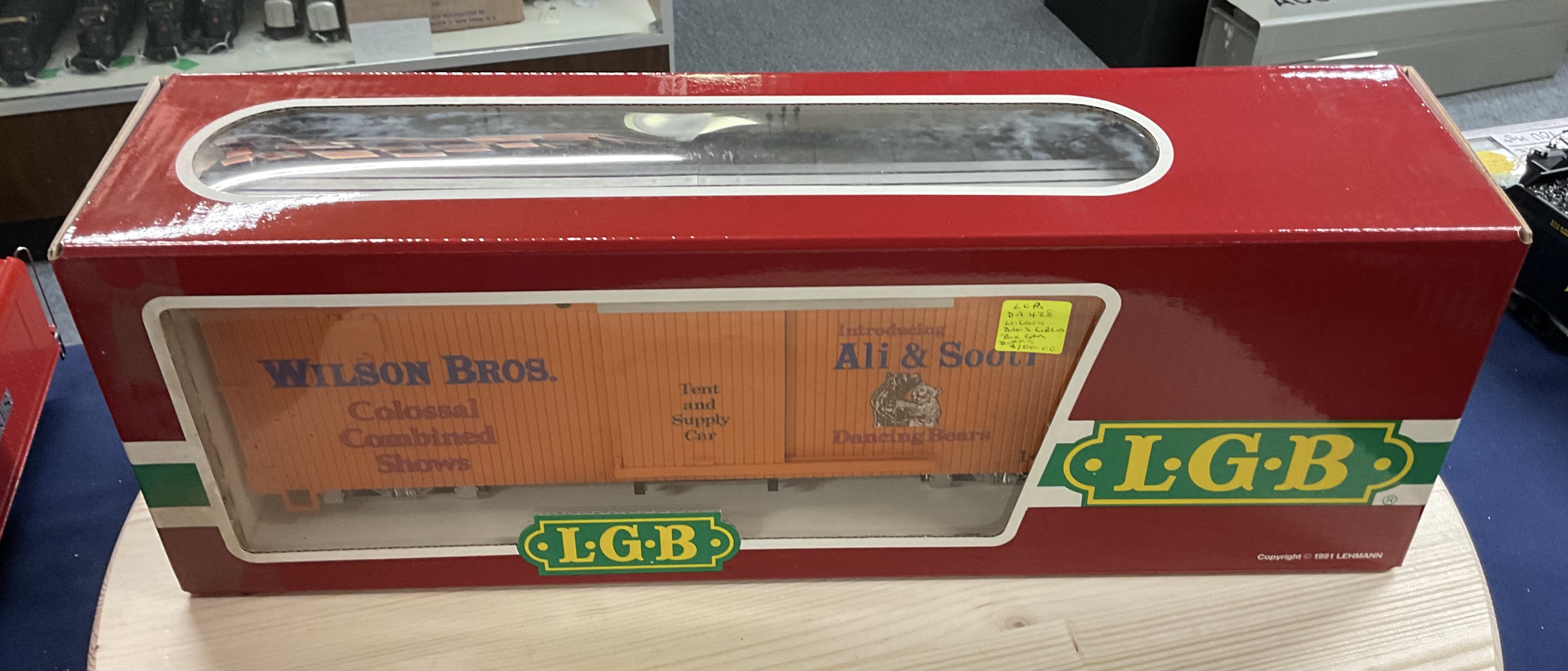 L.G.B. 4067-DG G-Scale Ali & Sooti Wilson Brothers Circus Boxcar 
