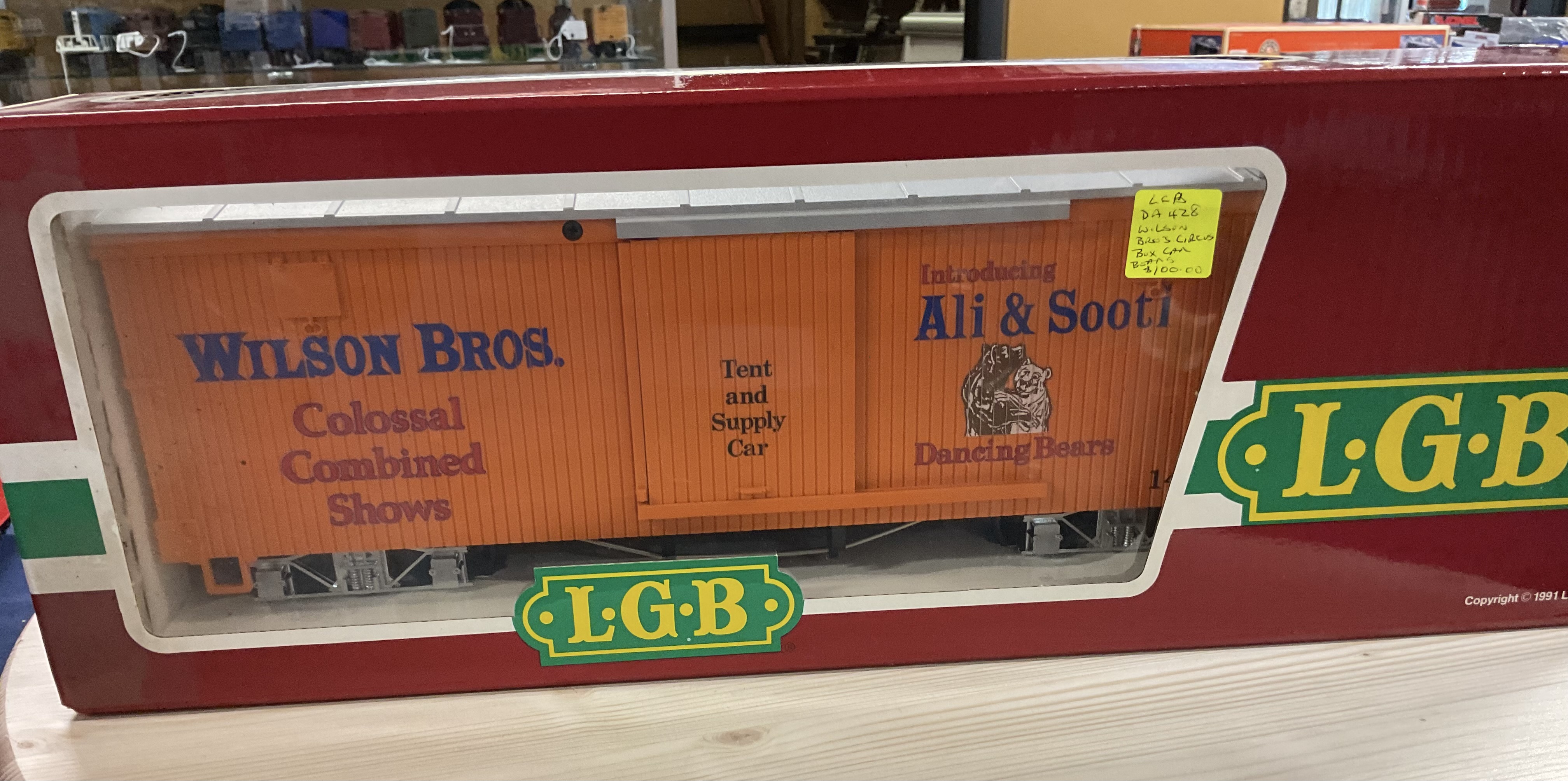 L.G.B. 4067-DG G-Scale Ali & Sooti Wilson Brothers Circus Boxcar 