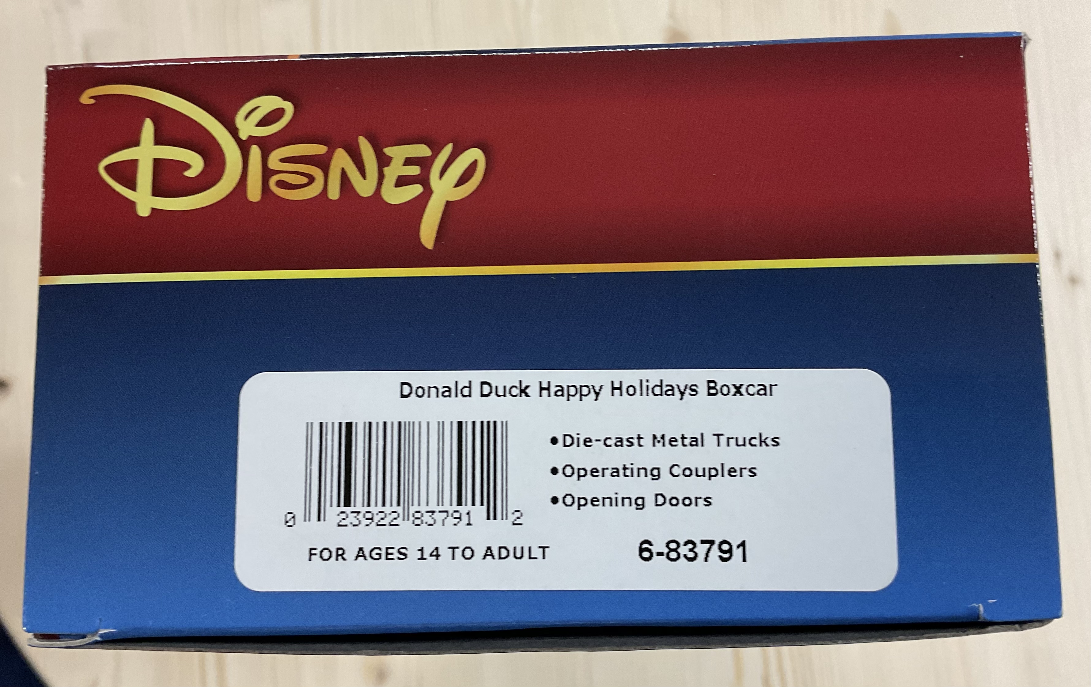 NOS (New Old Stock) Lionel 6-83791 O-Scale Disney Donald Duck Happy Holidays Boxcar in Original Box