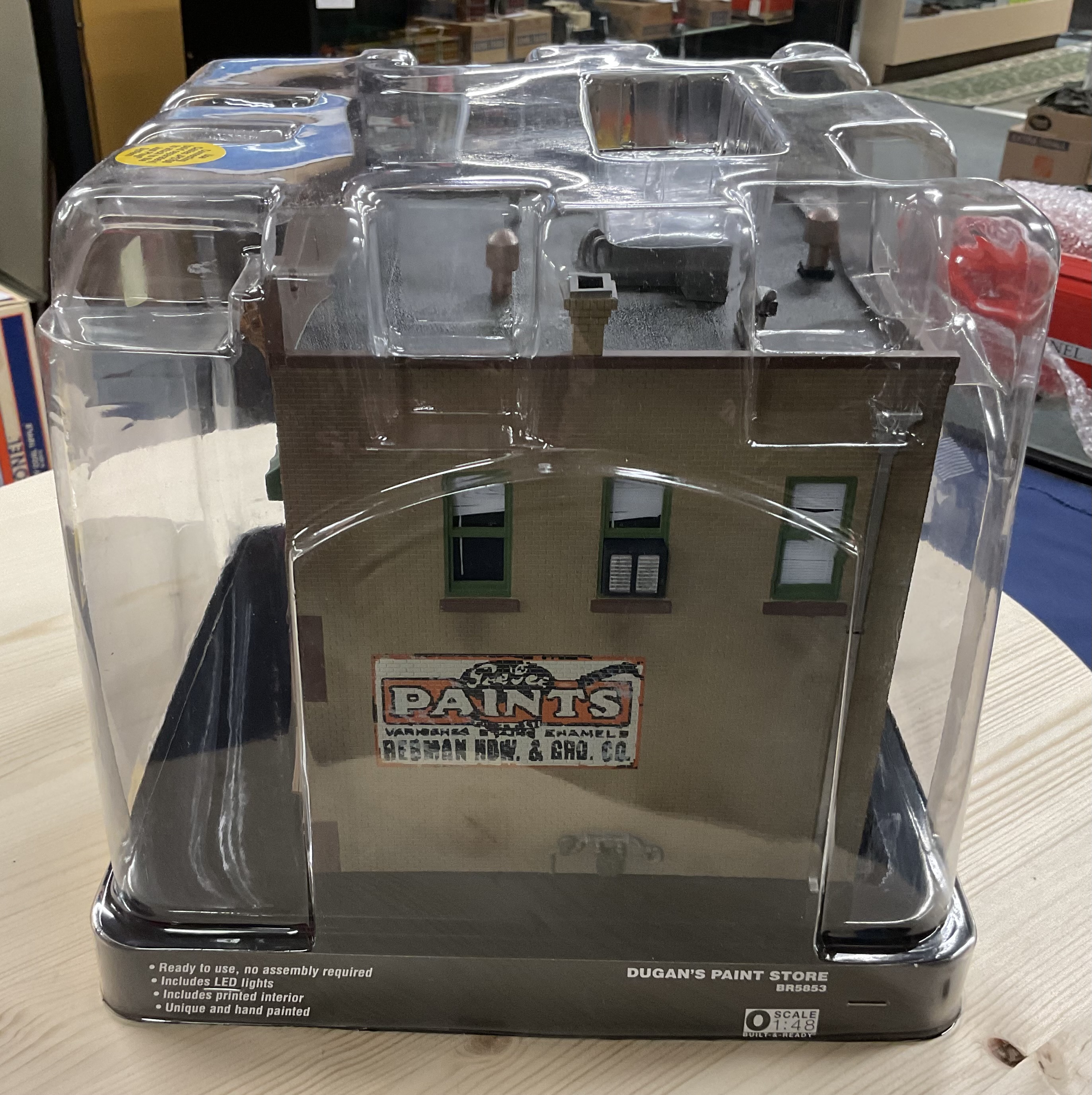 NOS (New Old Stock) WOODLAND SCENICS BR5853 O-Scale Dugan’s Paint Store in Original Box and Shipping Box