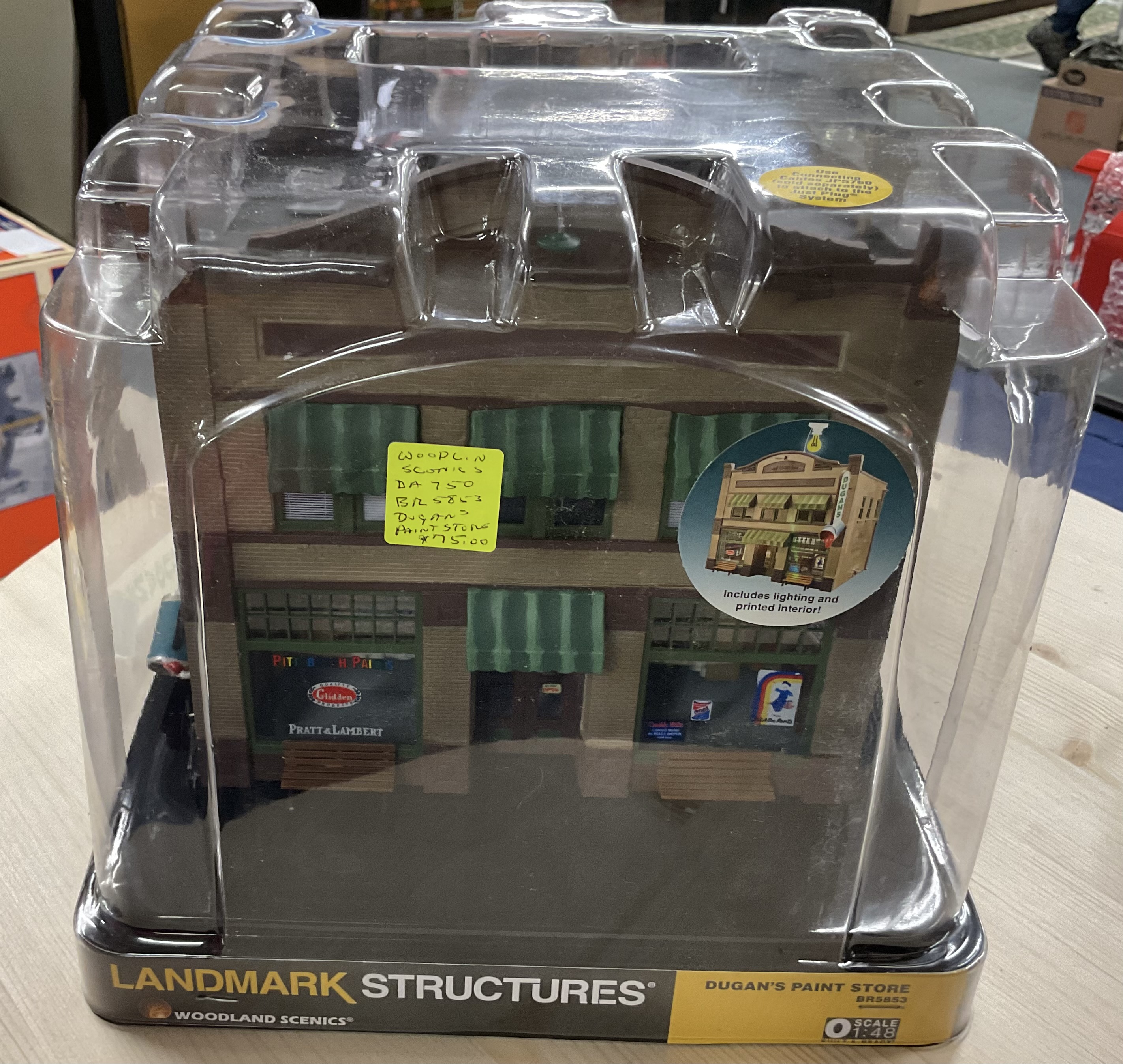 NOS (New Old Stock) WOODLAND SCENICS BR5853 O-Scale Dugan’s Paint Store in Original Box and Shipping Box