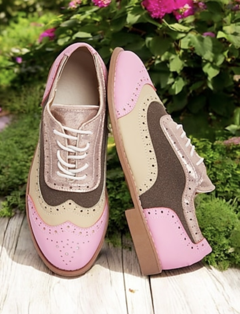 Vintage-Style Pink and Brown Oxford Shoes