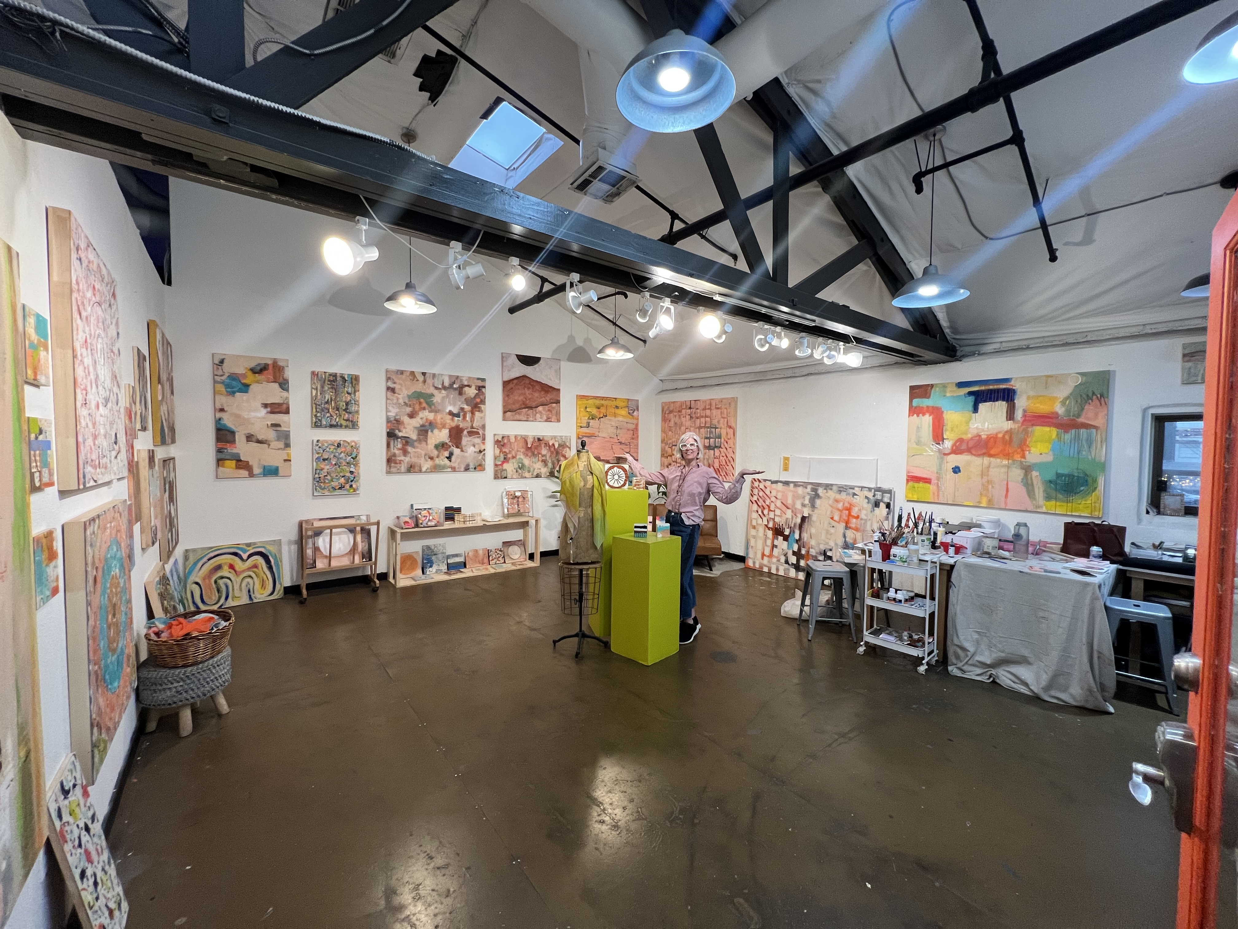 Arts Factory Tour, Abstract Painting & Wine Tasting