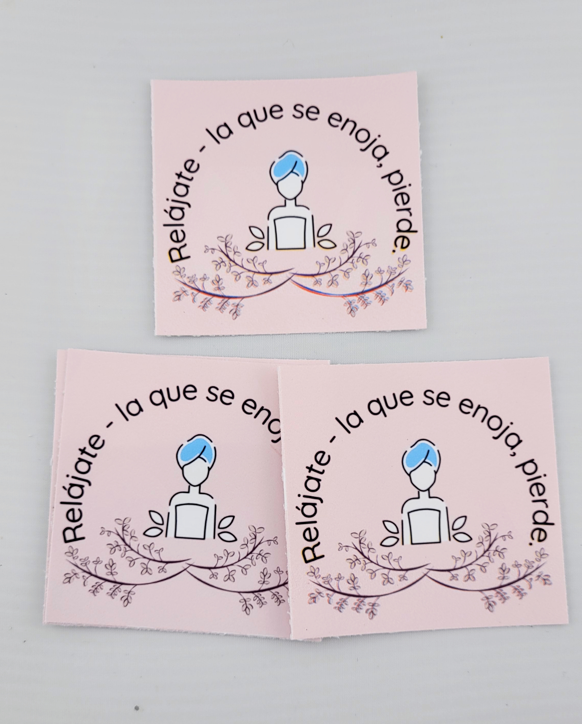 Inspirational Sticker-Relajate la que se enoja pierde